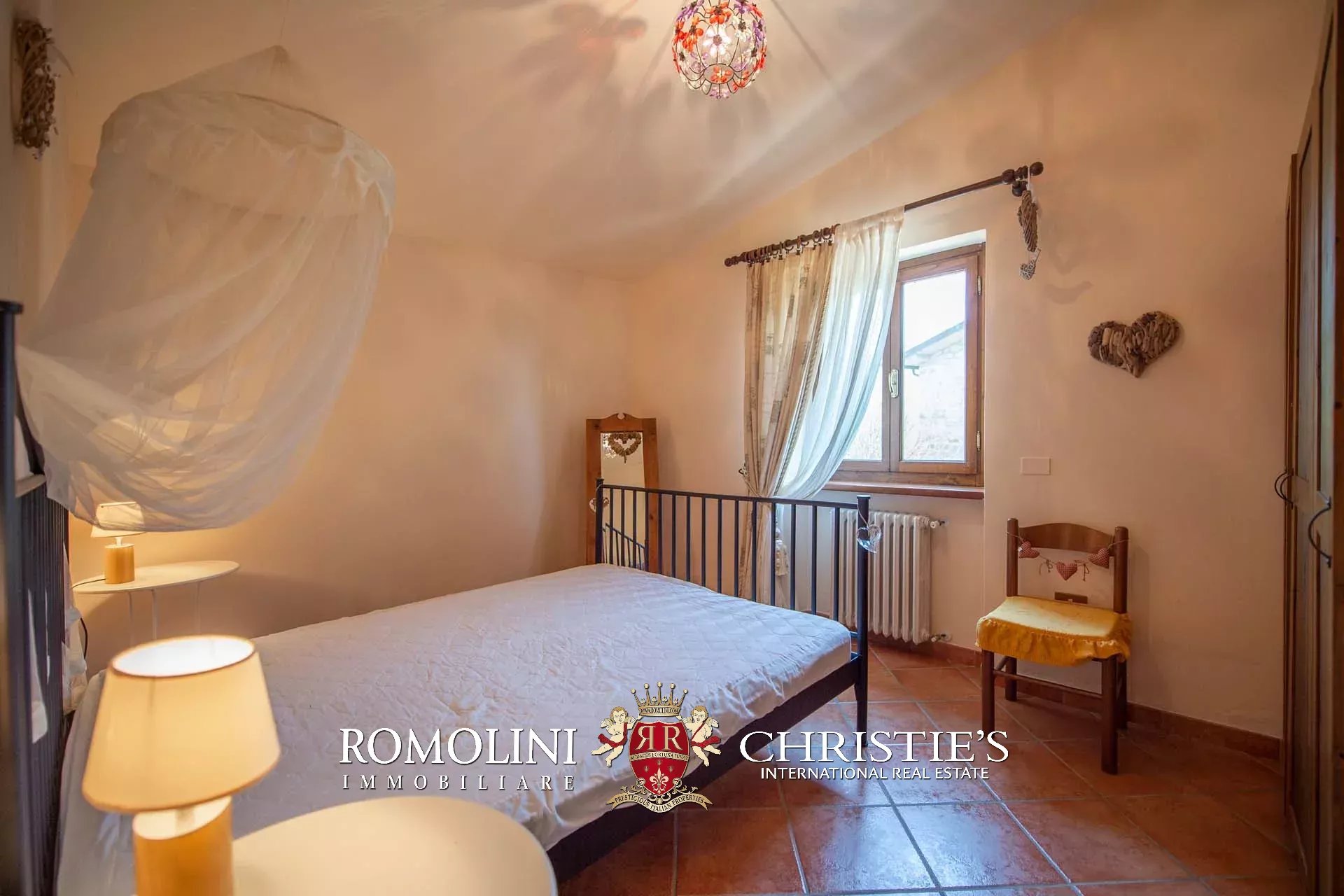 6 Bedroom Villa/Townhouse's Image 33