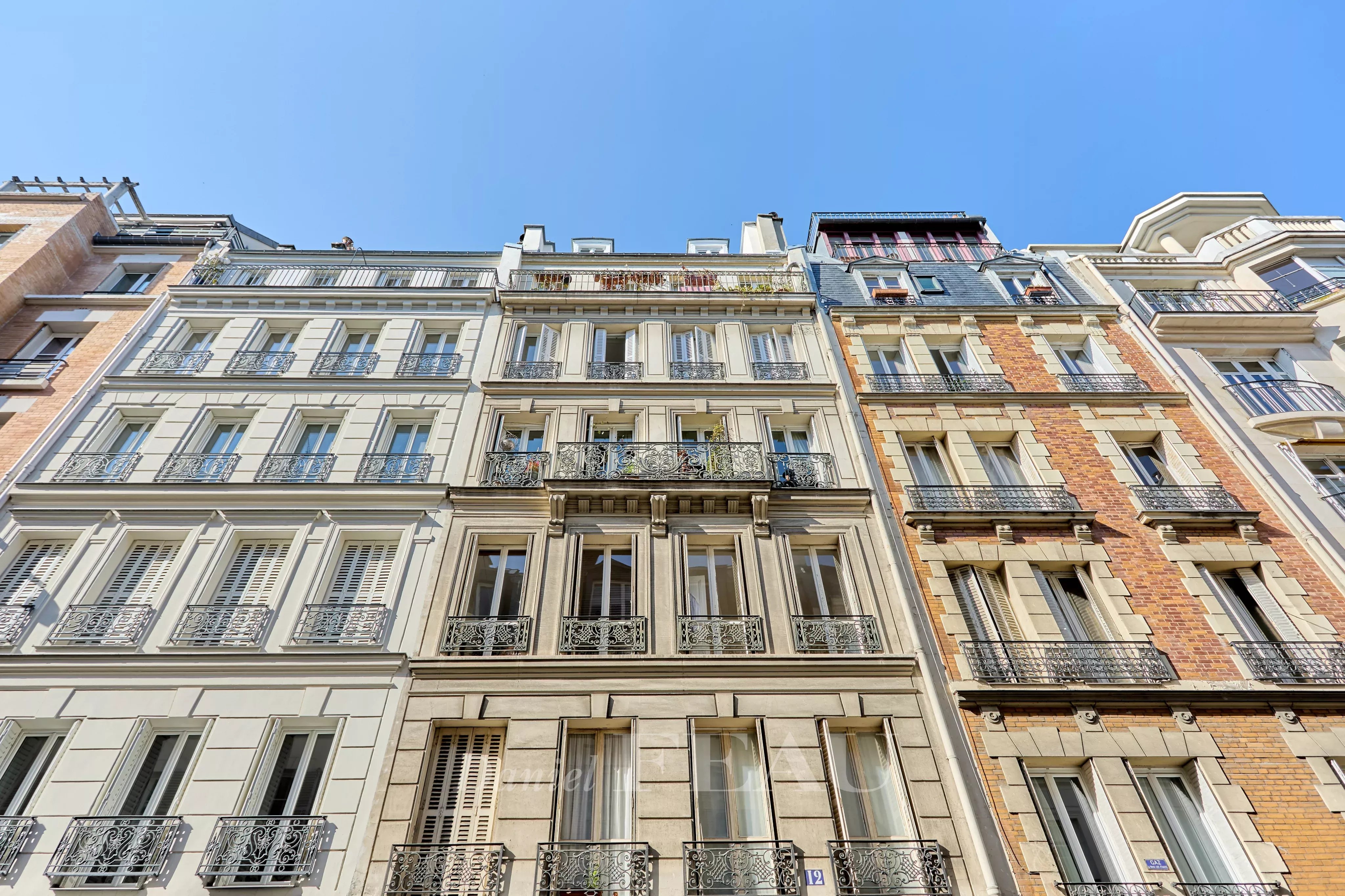 Sale Apartment Paris 6th