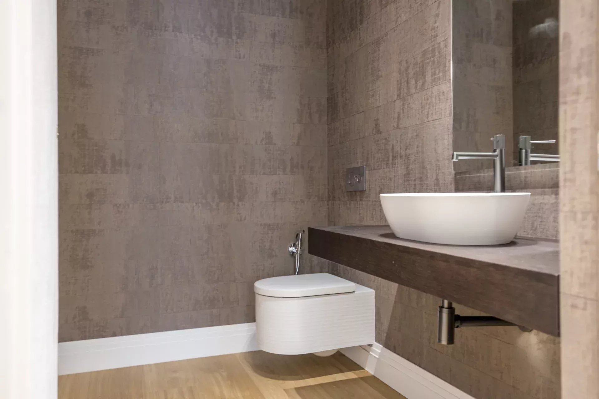 Appartement de Luxe Rénové avec Vue Imprenable sur la Fontaine de Neptune - picture 22