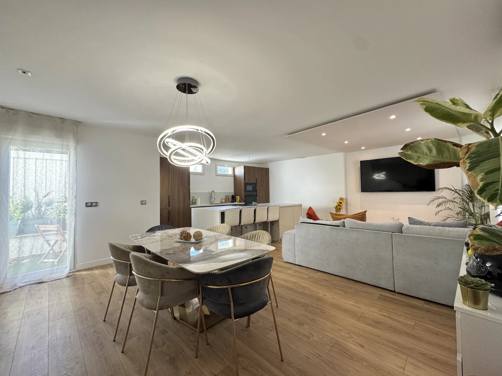 Sale House Marseille 16ème