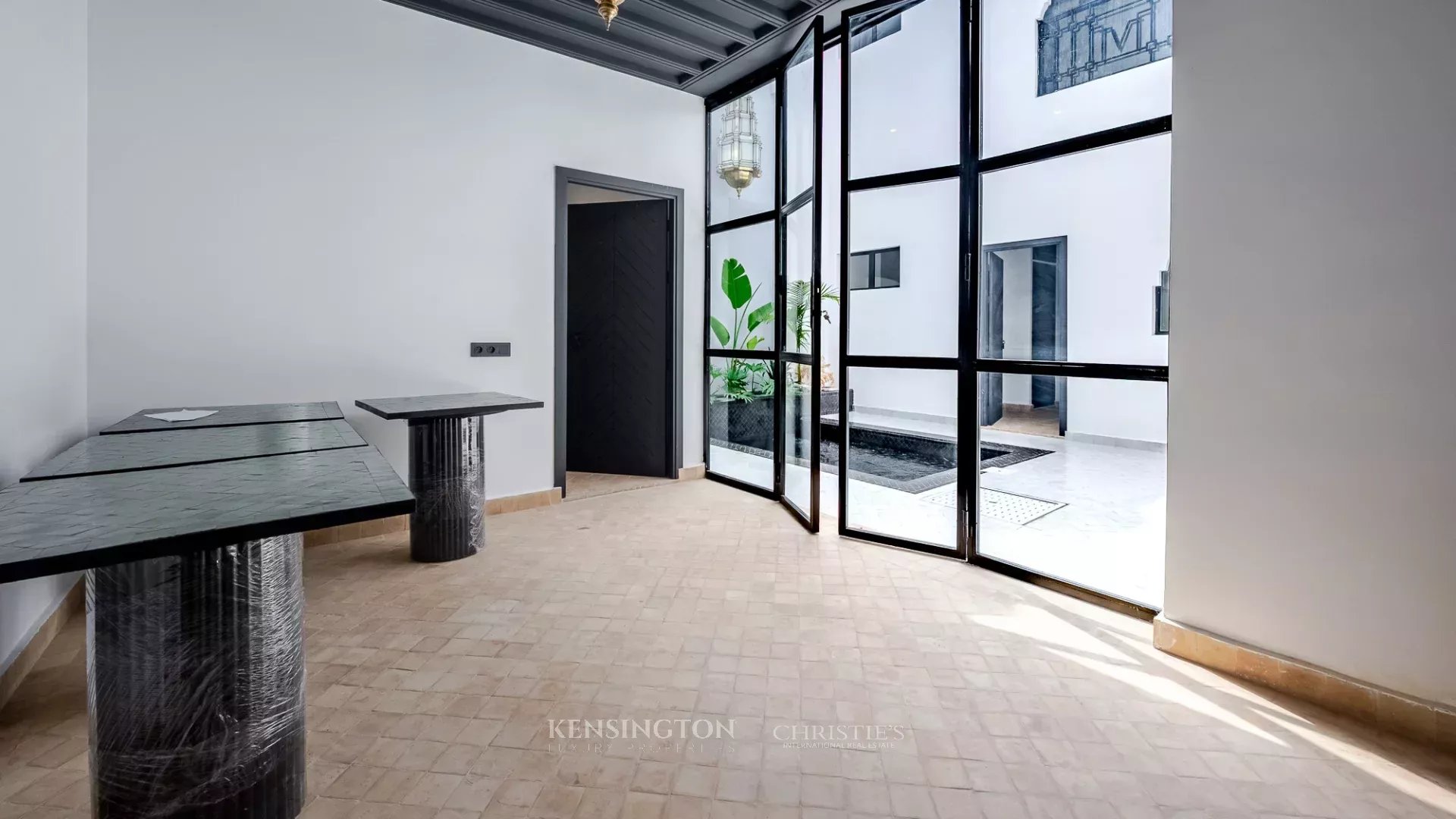 4 Bedroom Villa/Townhouse's Image 7