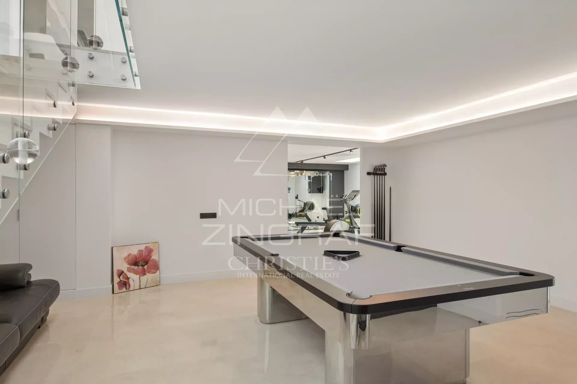 5 Bedroom Villa/Townhouse's Image 6