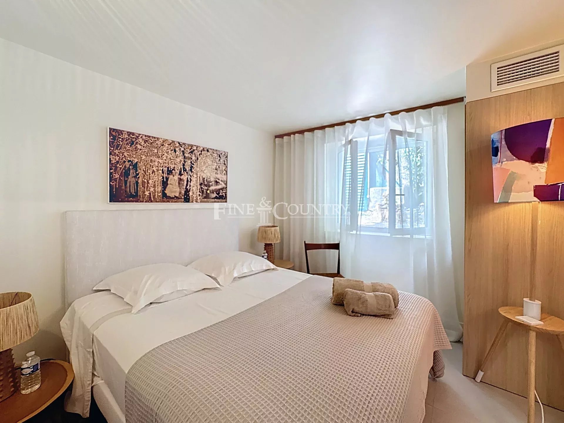 Photo of Villa For Sale in Cannes