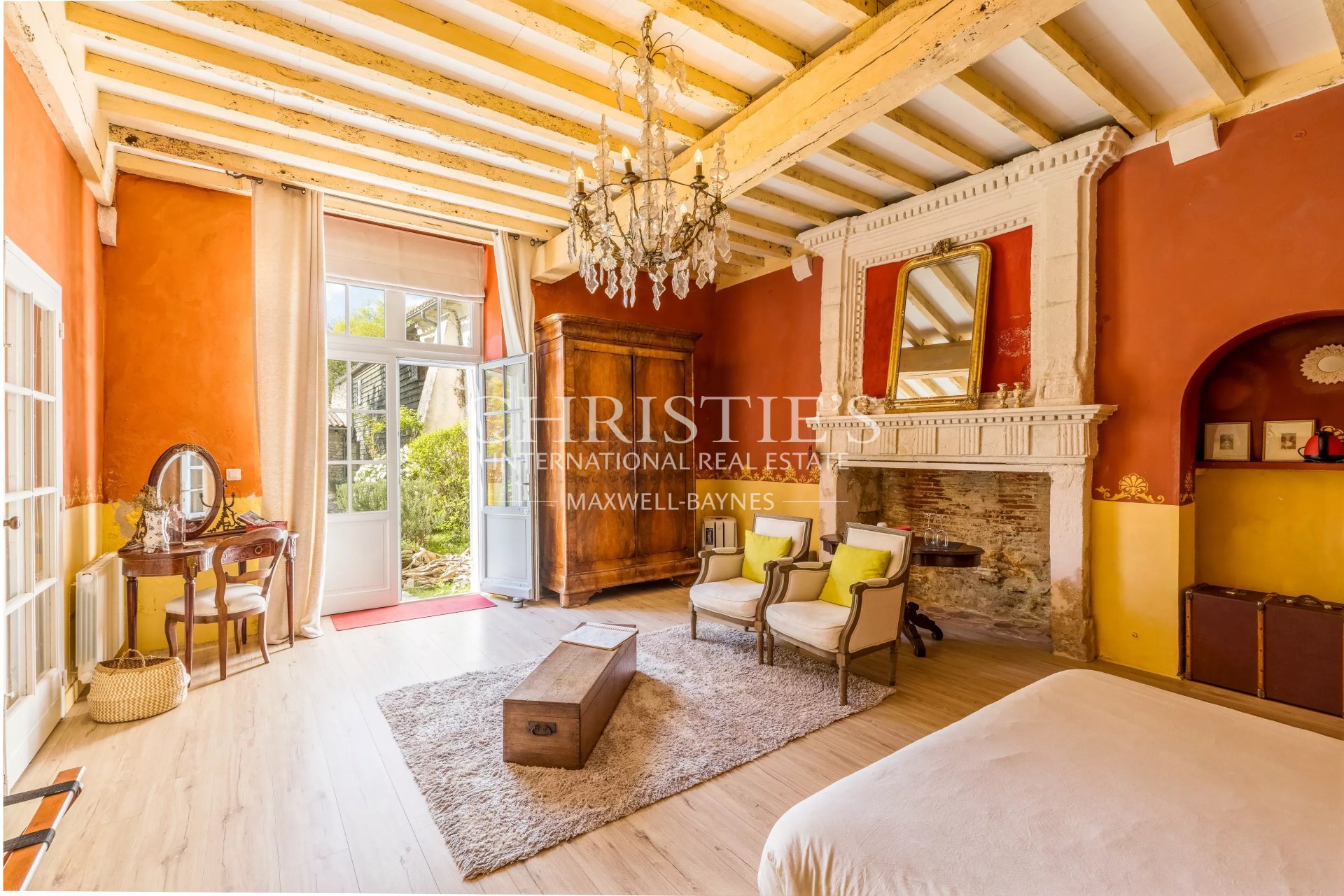 11 Bedroom Villa/Townhouse's Image 6