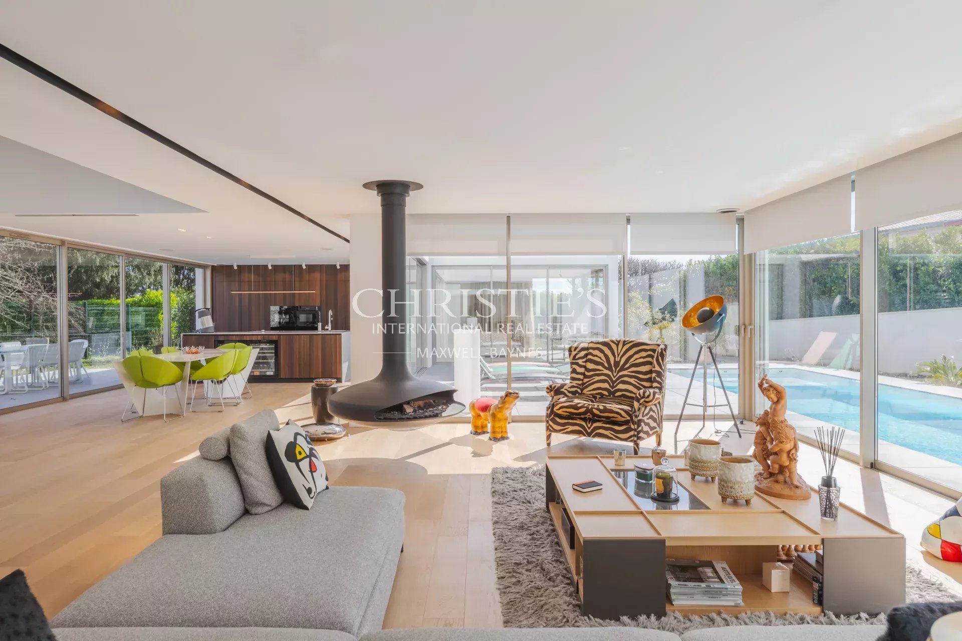 4 Bedroom Villa/Townhouse's Image 9