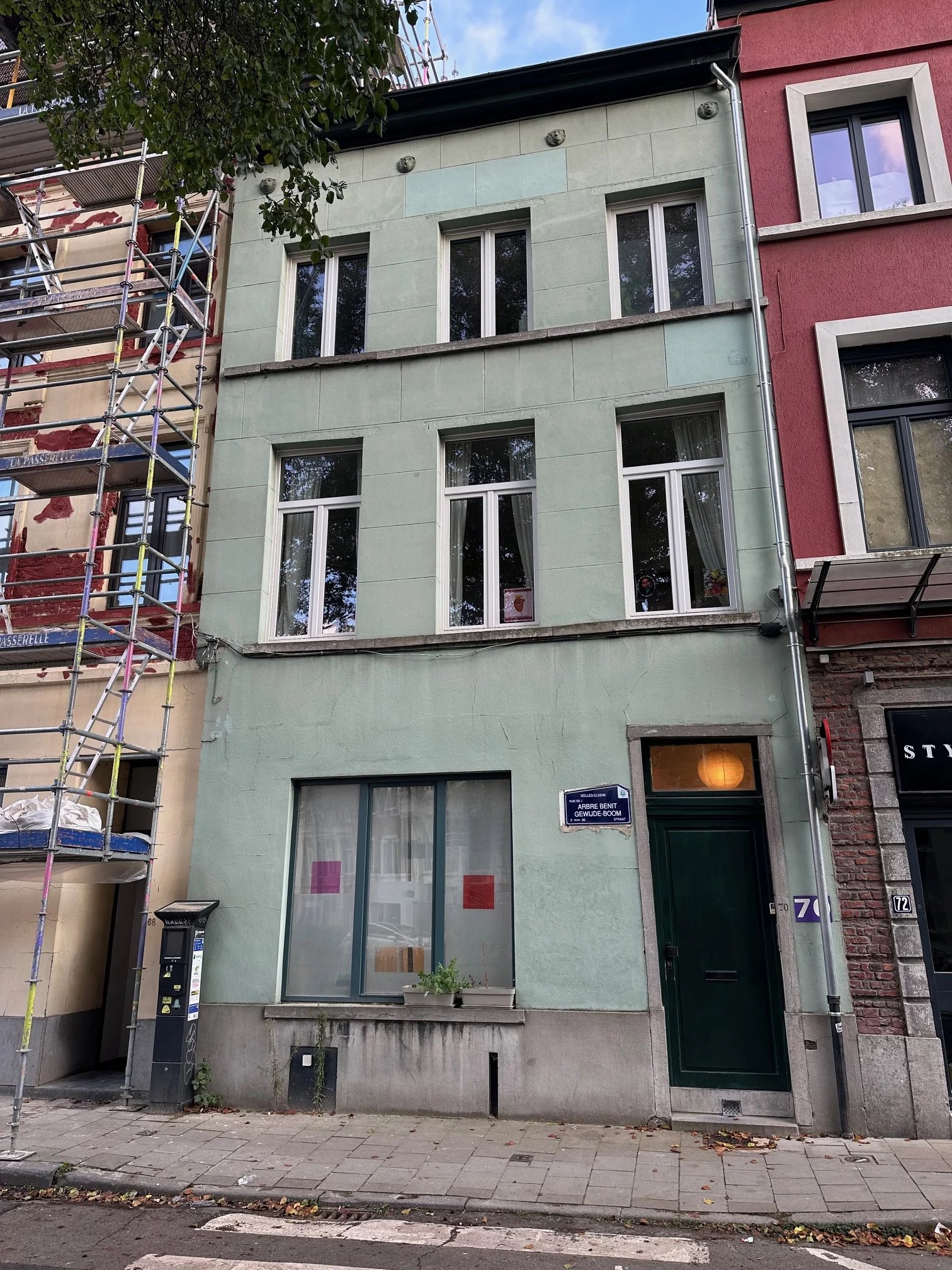 Charming small investment property.