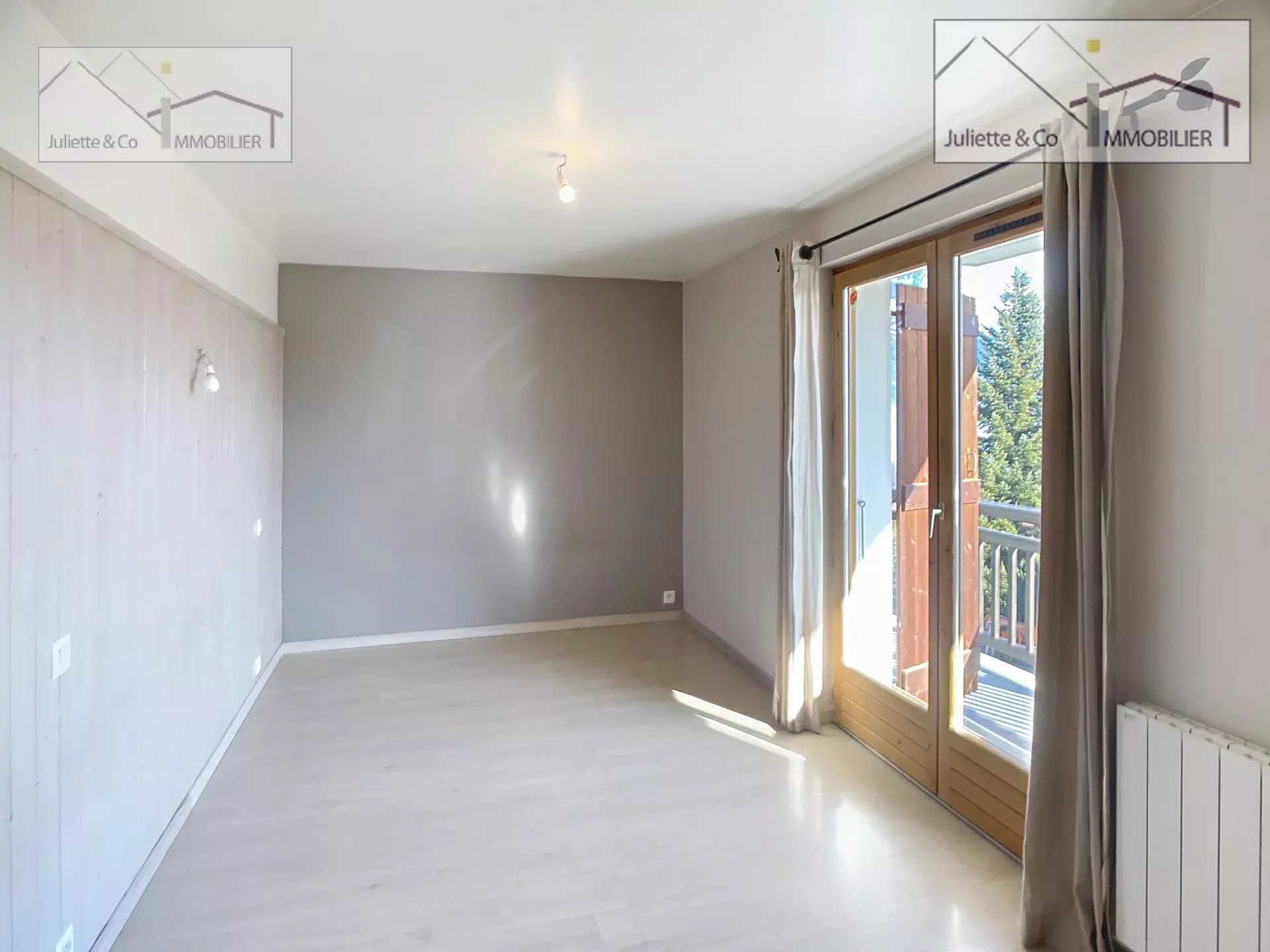 Photo of Three-bedroom apartment in Cordon
