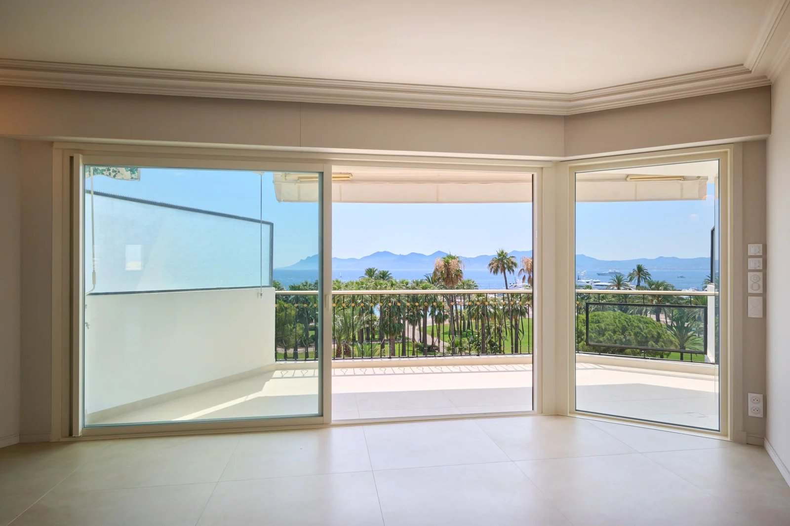 Image of Apartment - 2 Bedrooms - 1 Bathrooms for Sale in Alpes-Maritimes-Cannes-France, Image 4