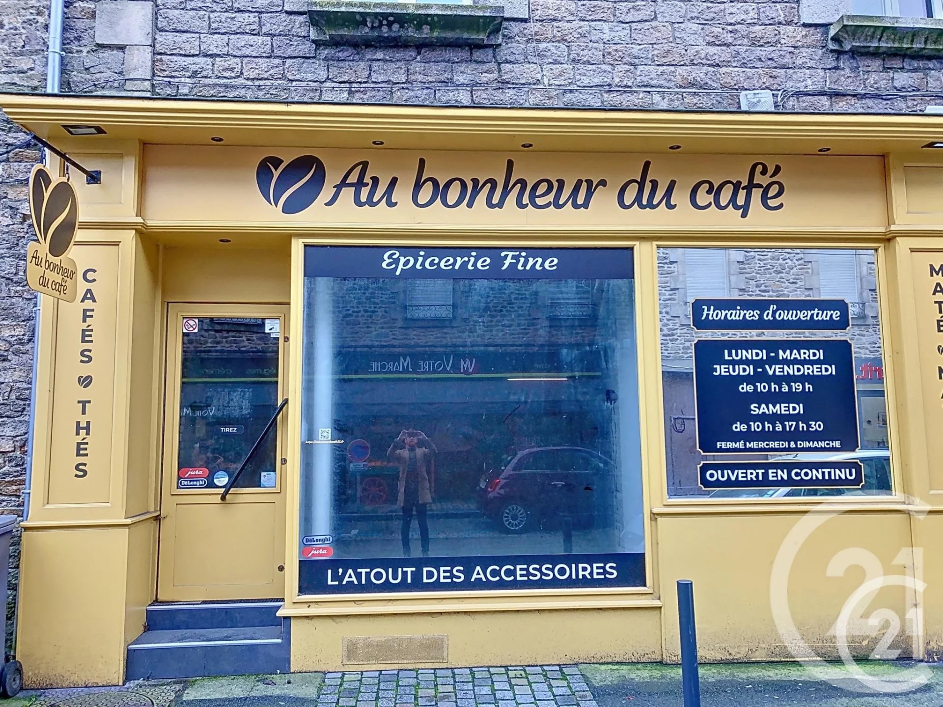 Location Commerce Dinan