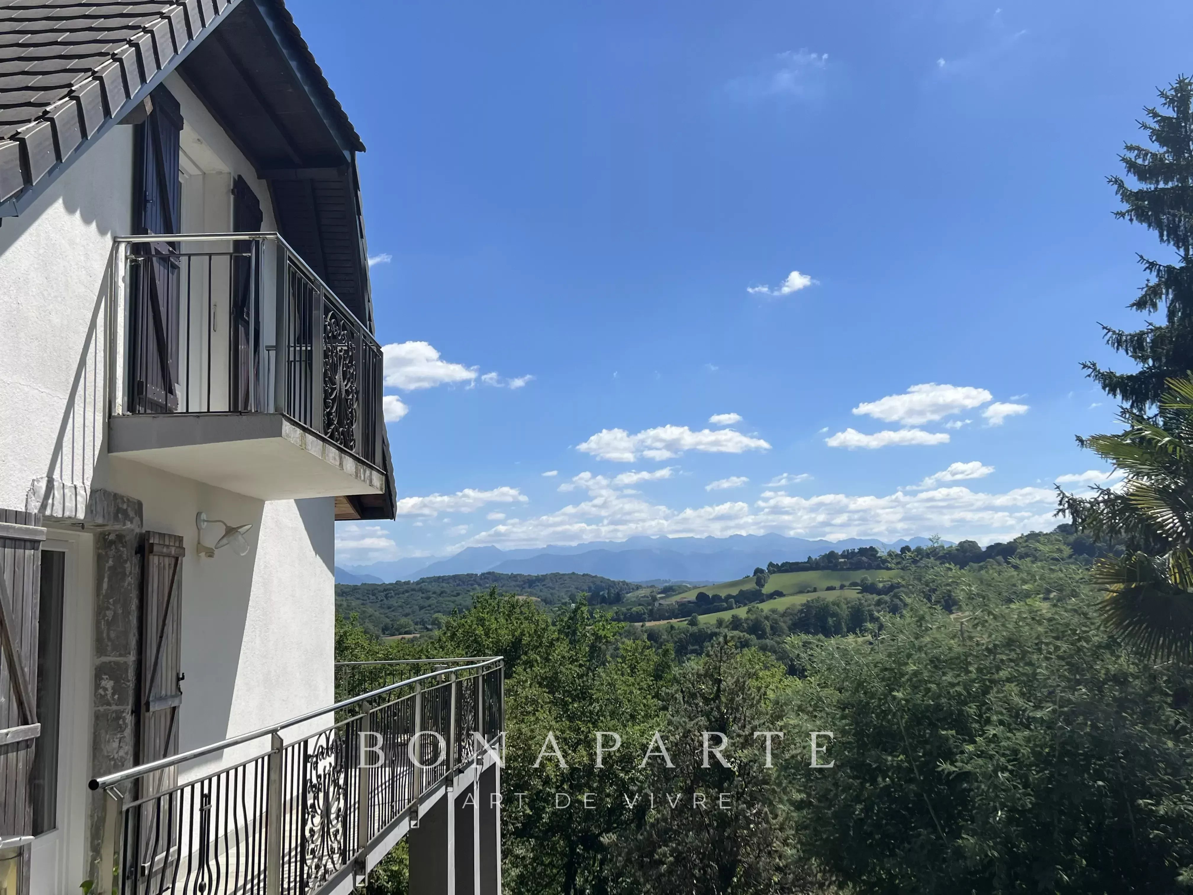 PAU COTEAUX SUD – MAISON VUE PYRÉNÉES | 4 CHAMBRES + SOUS-SOL 70 M²