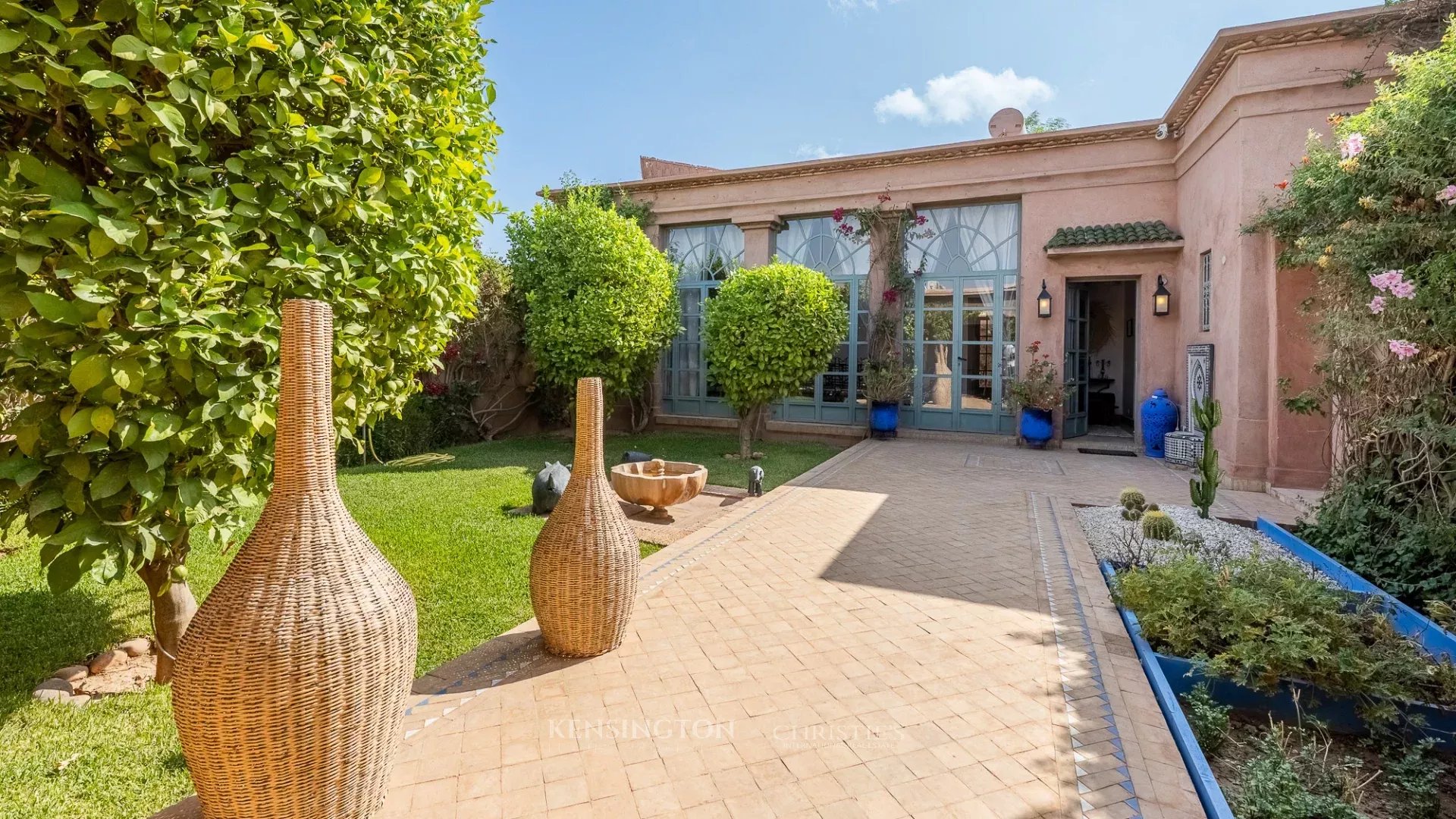 4 Bedroom Villa/Townhouse's Image 20