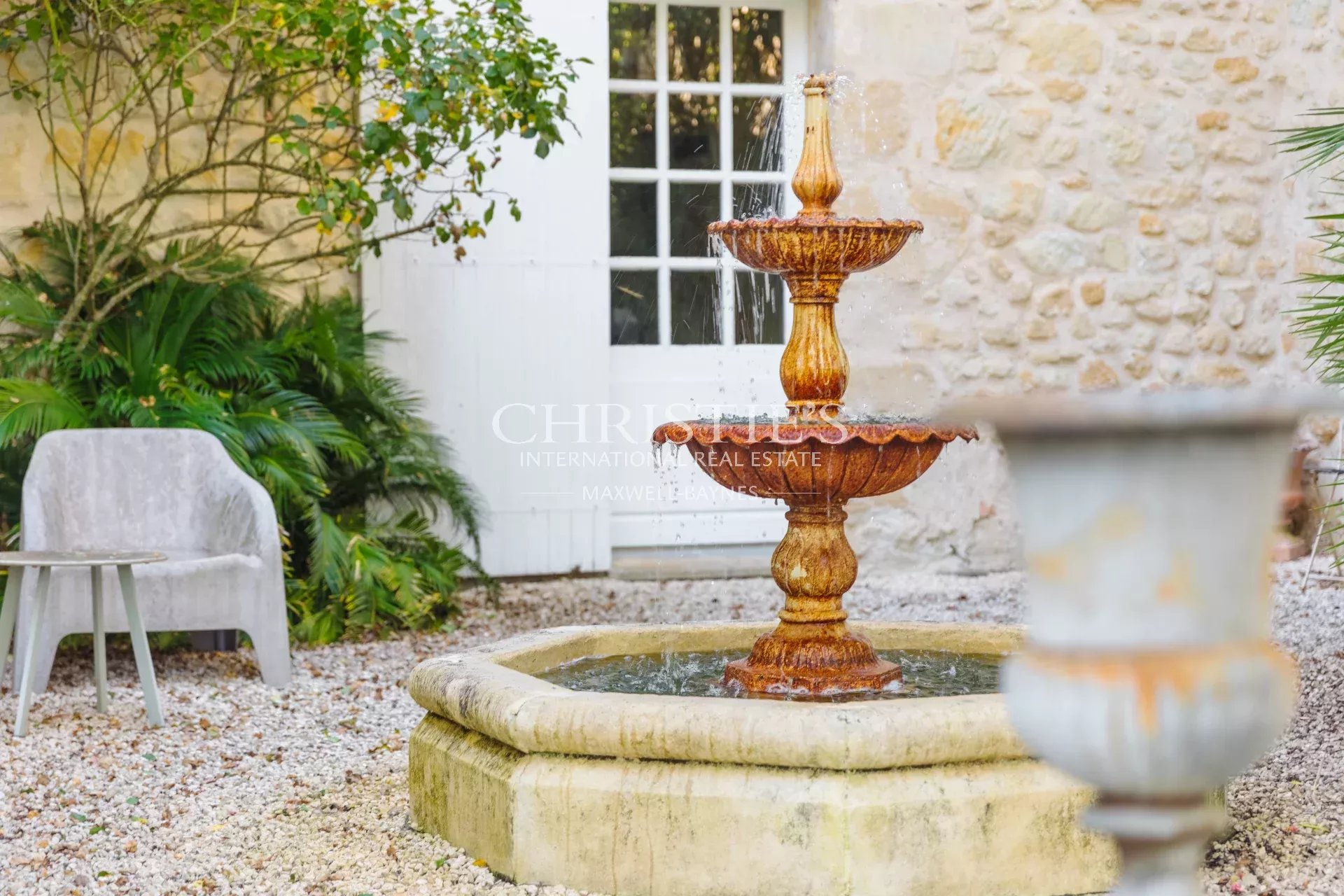 9 Bedroom Chateau's Image 4