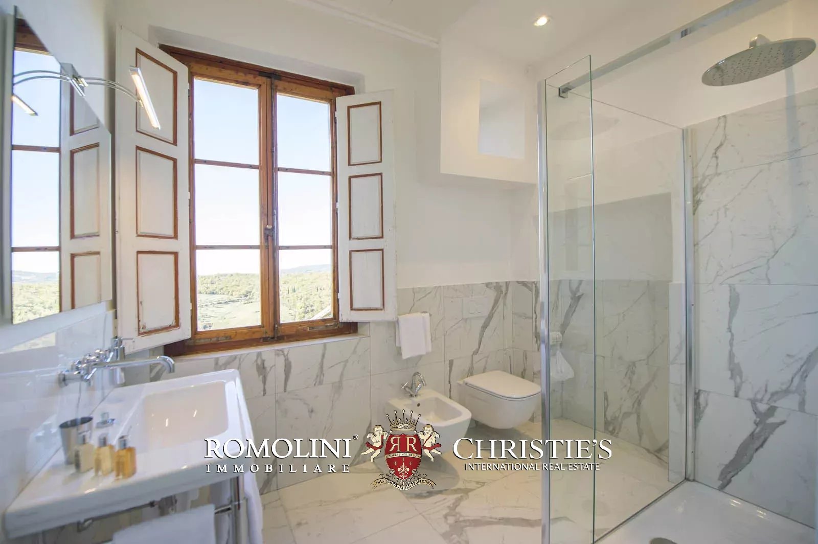 LUXURY HISTORICAL VILLA FOR SALE IN RADDA IN CHIANTI, TUSCANY