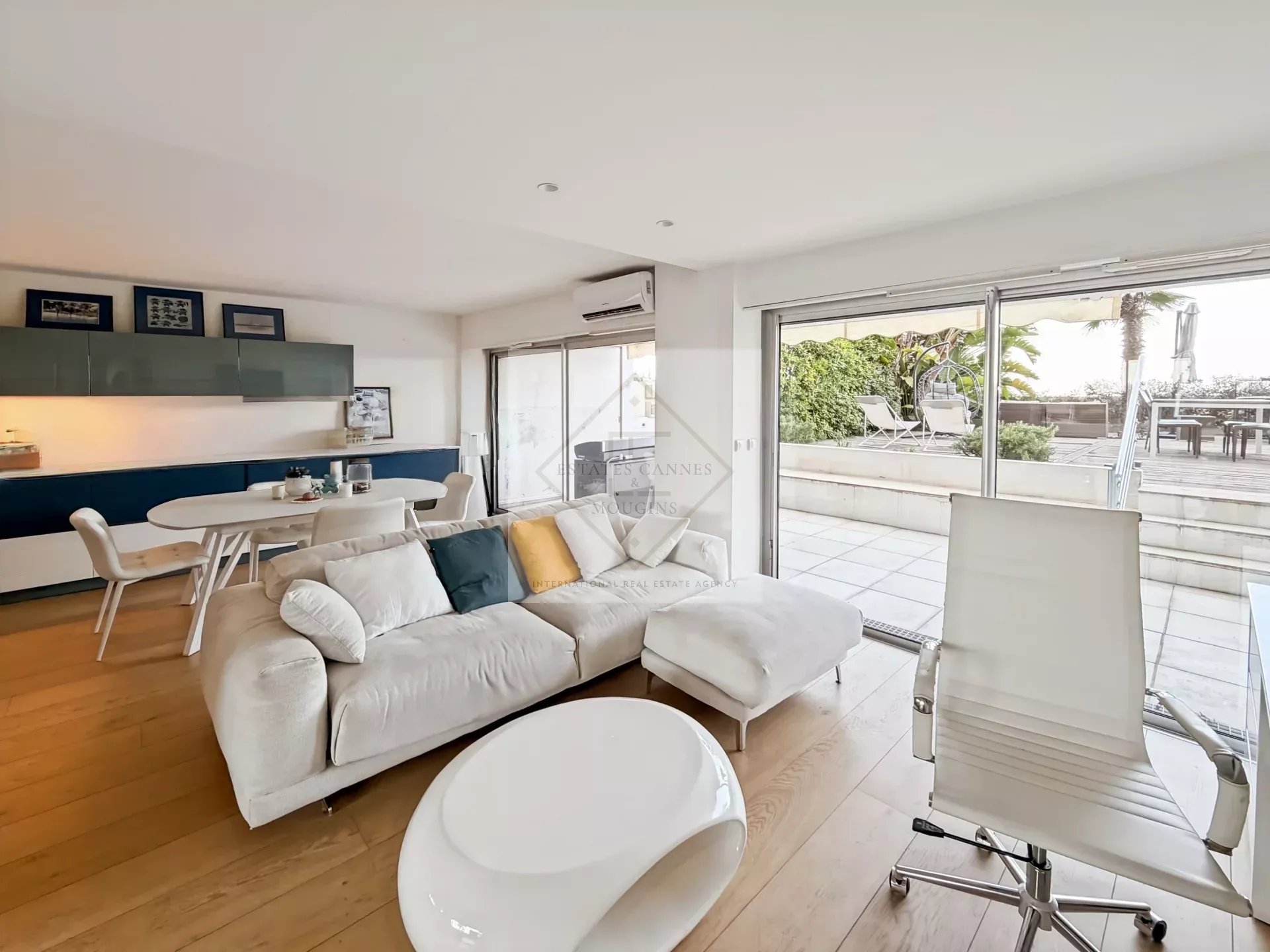 ACCÈS PLAGE DIRECT — APPARTEMENT 3 PIÈCES EN PREMIÈRE LIGNE AVEC VUE MER — photo 7