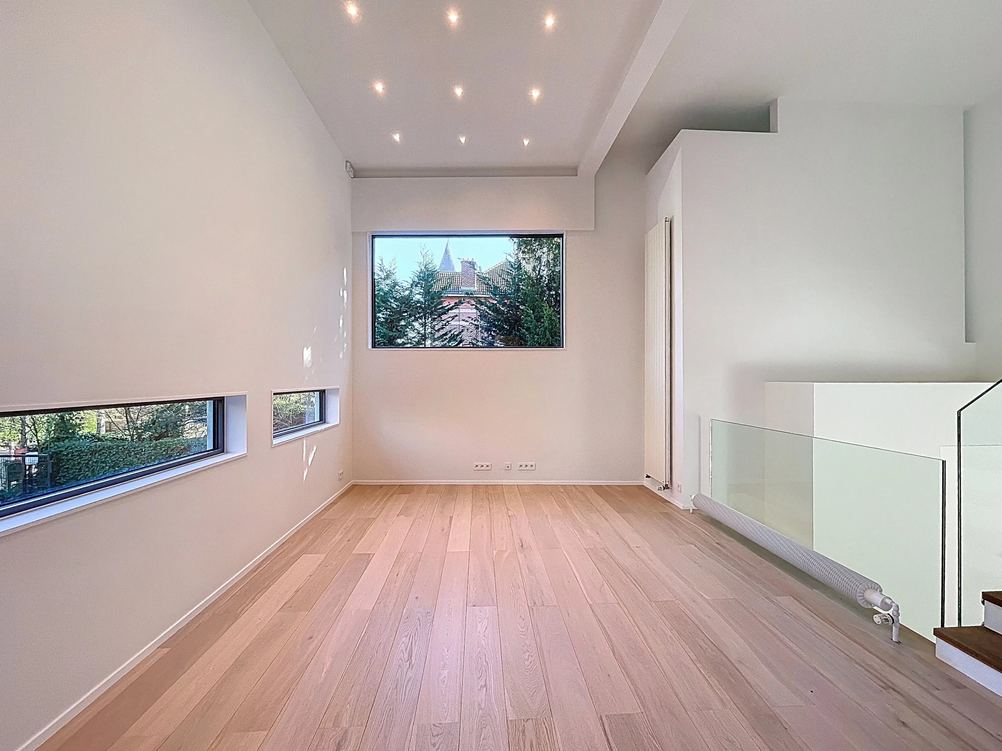 Hamoir- Maison darchitecte rénovée et baignée de lumière