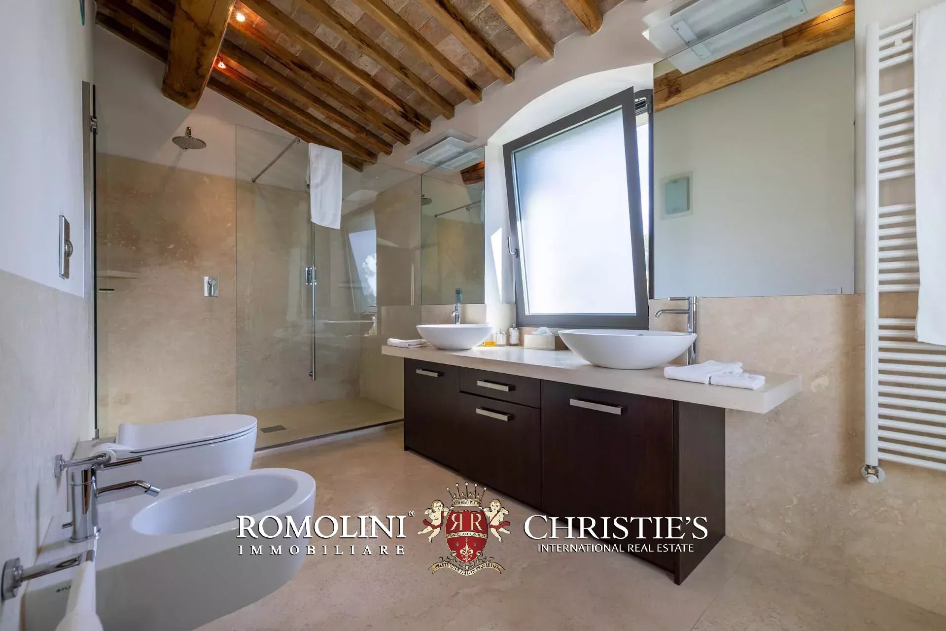 7 Bedroom Villa/Townhouse's Image 60