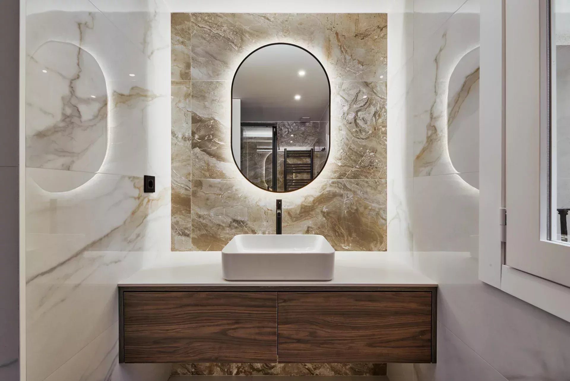Renovated apartment on the central Calle Mayor - picture 11