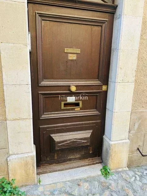 Charmant 2 pièces avec terrasse à renover – Valbonne village