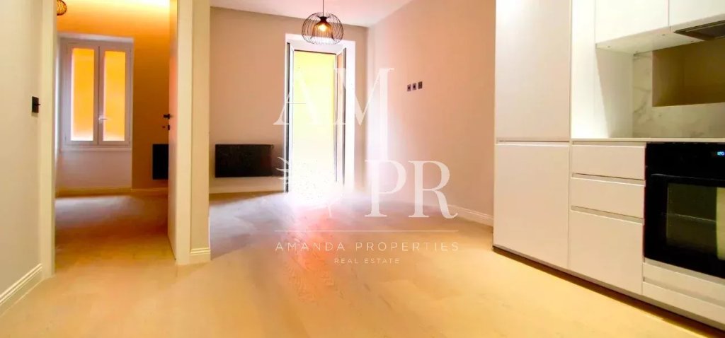 Apartment for sale in Villefranche sur Mer — 2-Bedroom Apartment in Villefranche Sur Mer