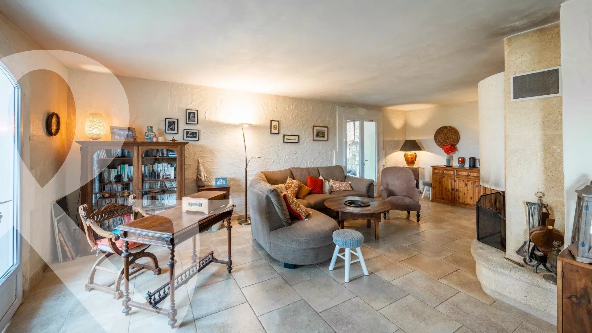 BELLE MAISON EN PIERRE A FORT POTENTIEL