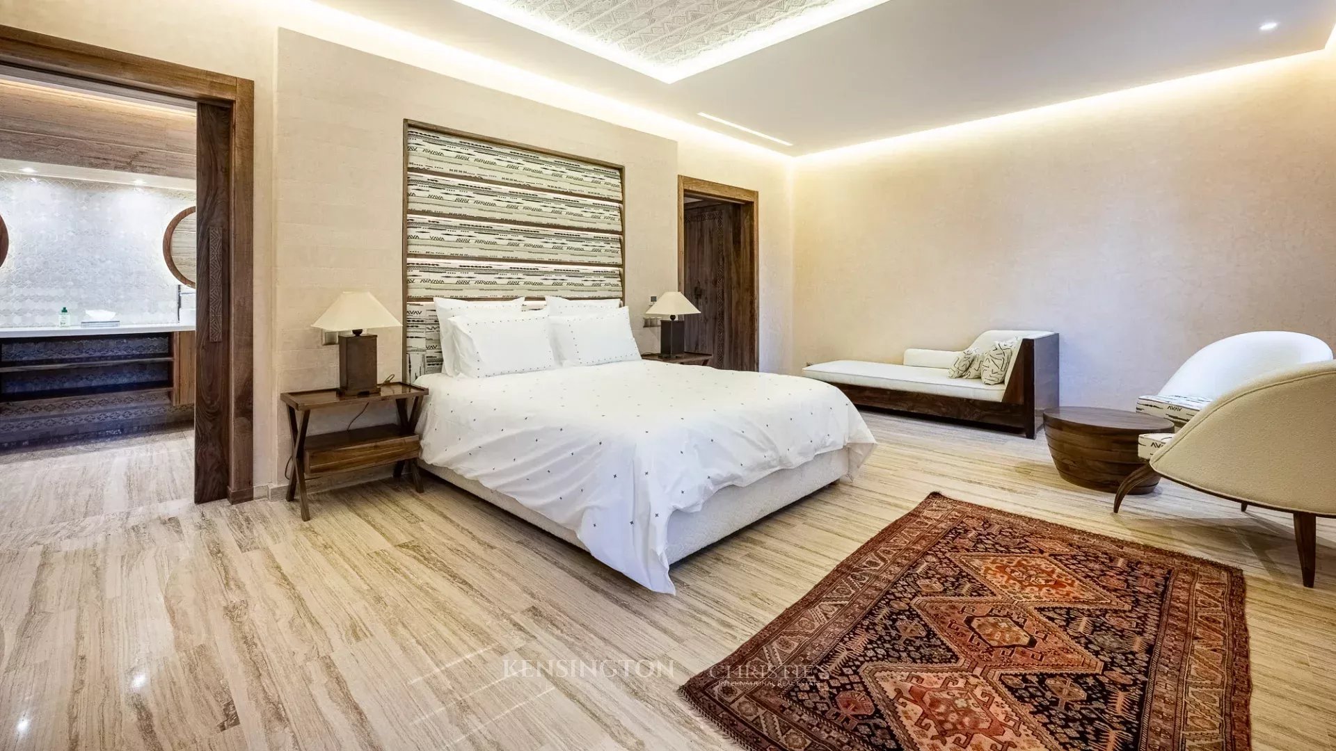 6 Bedroom Villa/Townhouse's Image 18