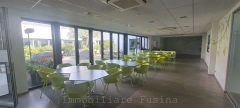 Magazzino---Capannone-in-vendita---Egna-1