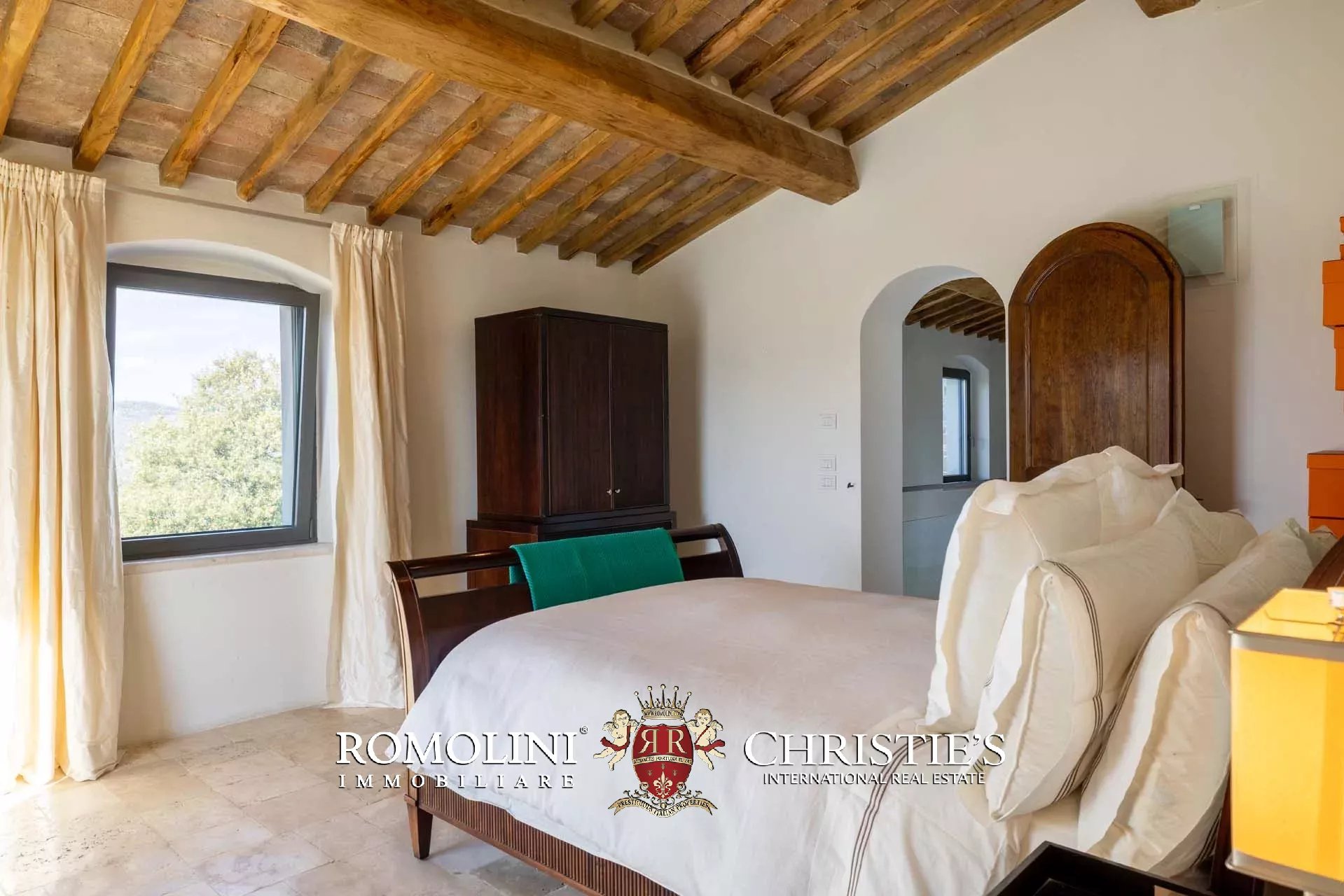 7 Bedroom Villa/Townhouse's Image 59