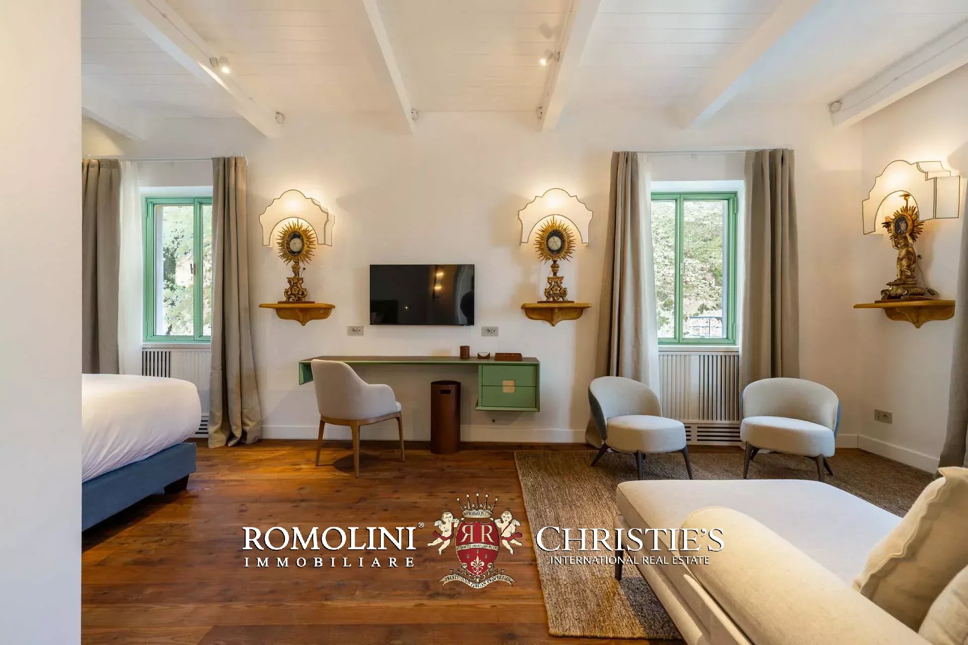 8 Bedroom Villa/Townhouse's Image 133