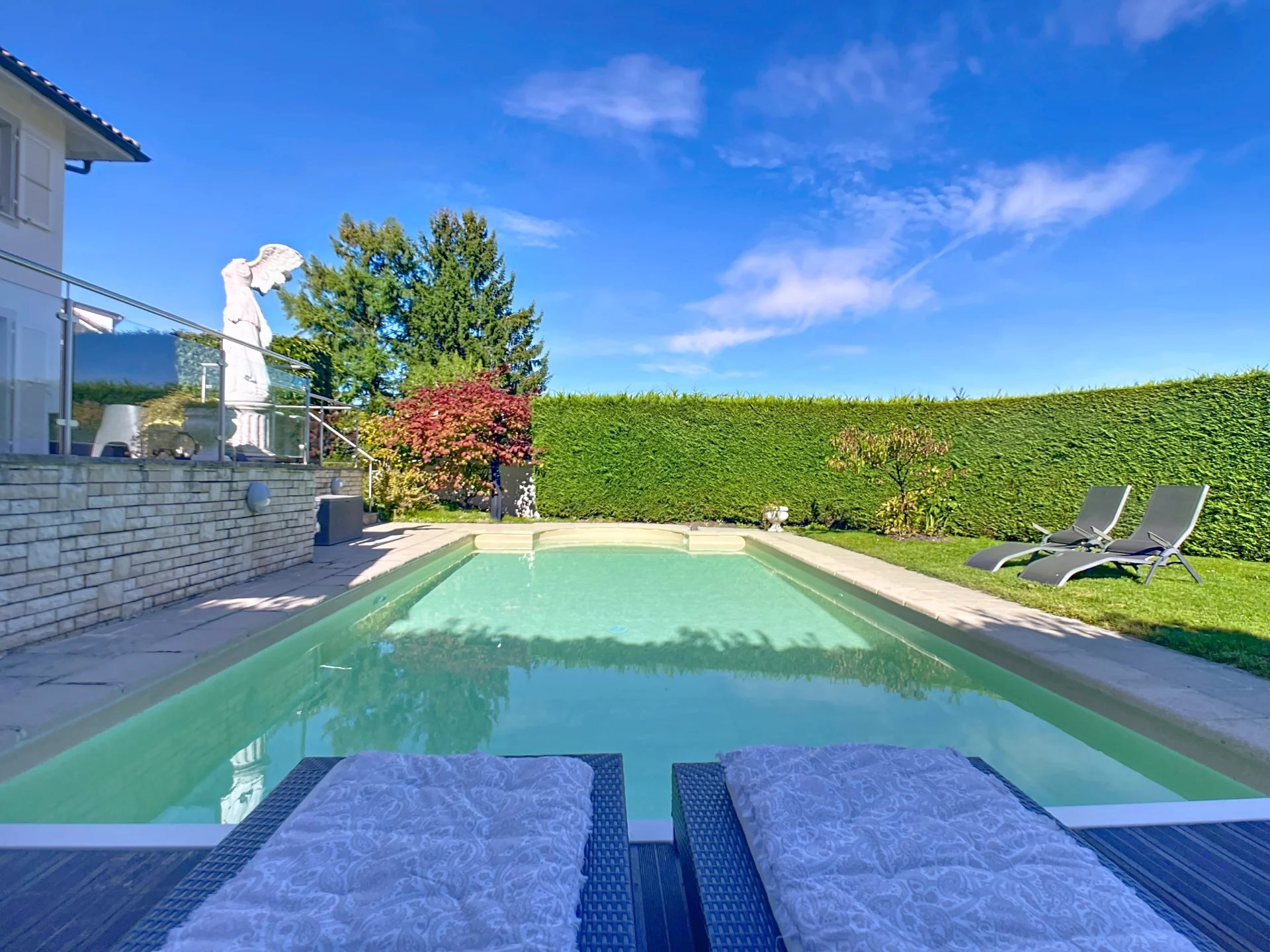 Maison individuelle ensoleillée