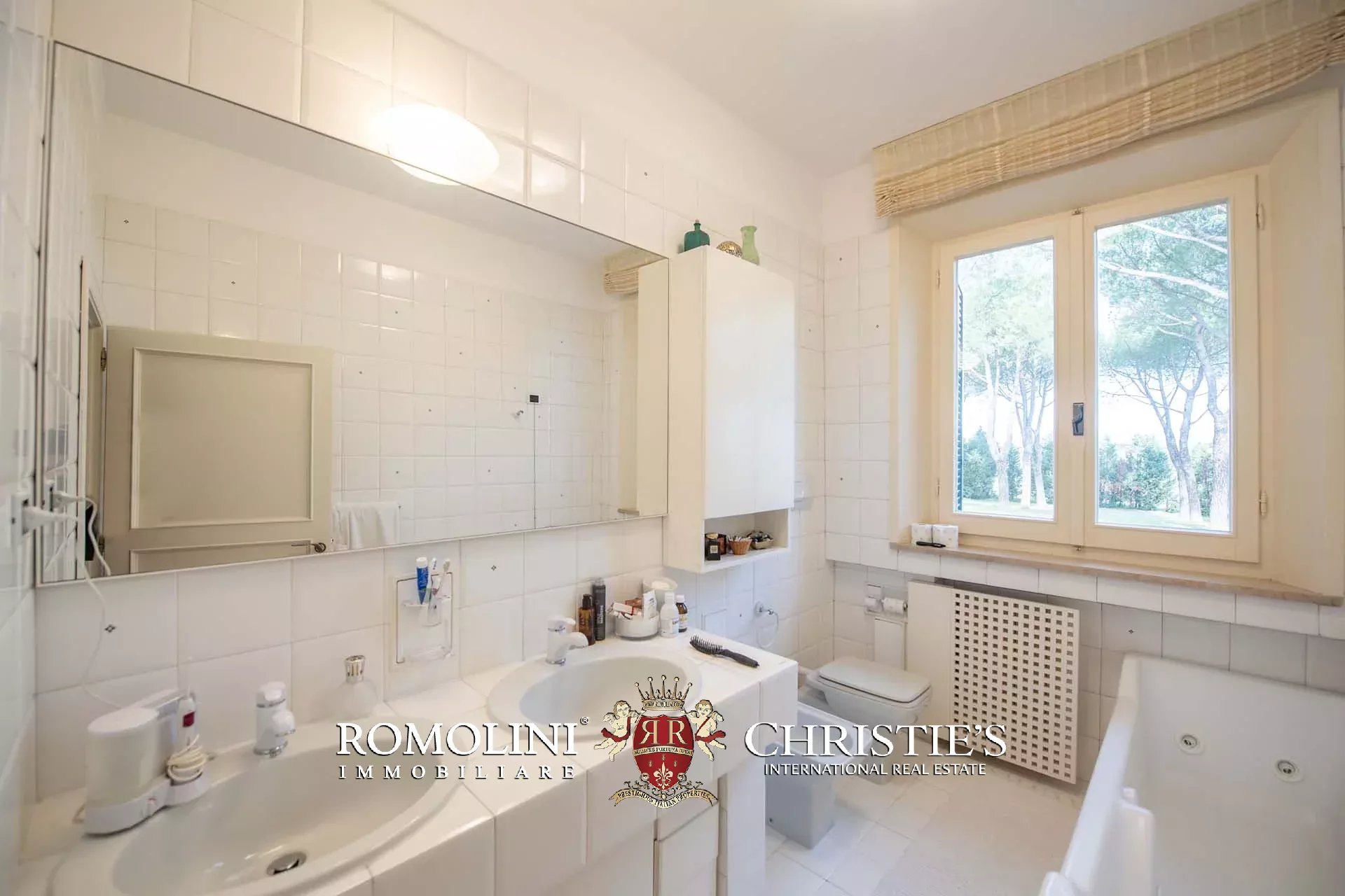 5 Bedroom Villa/Townhouse's Image 59