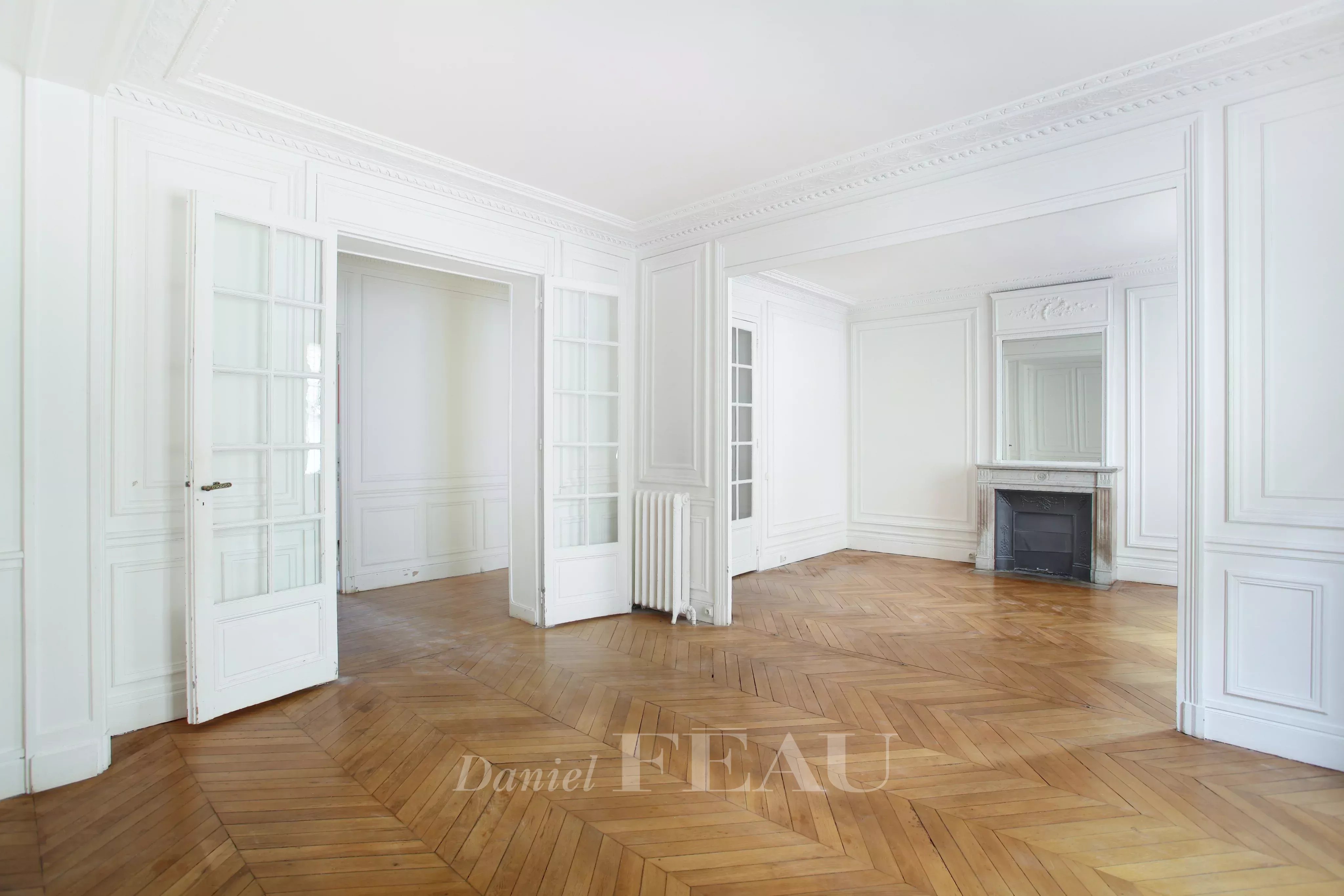 Sale Apartment Paris 16th