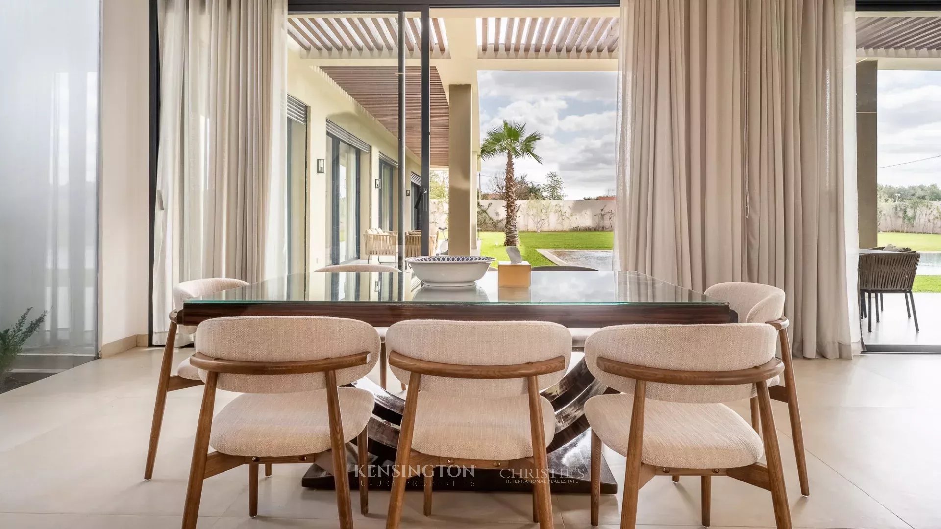 4 Bedroom Villa/Townhouse's Image 15