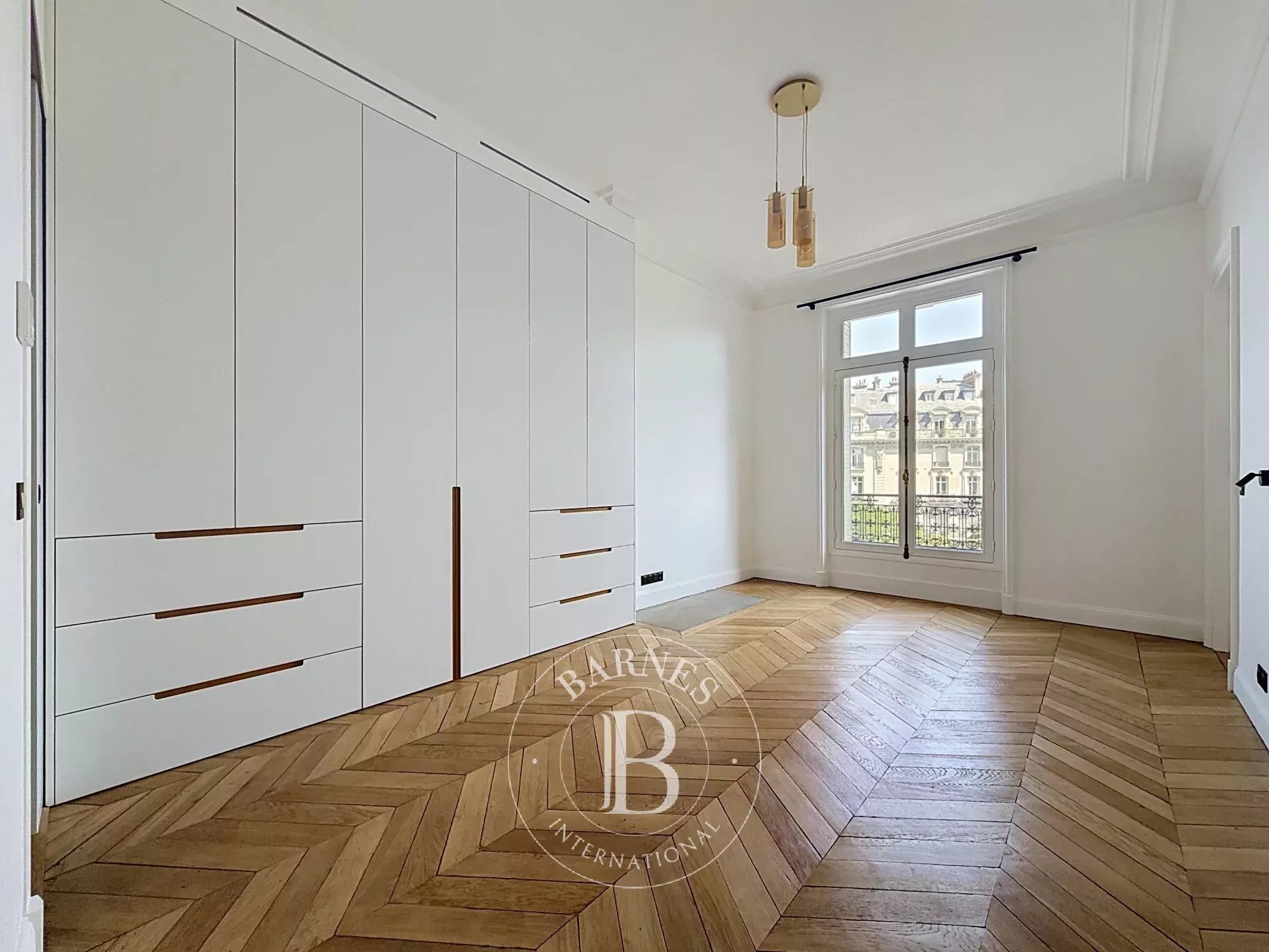 Paris  - Apartment 5 Bedrooms - picture 9