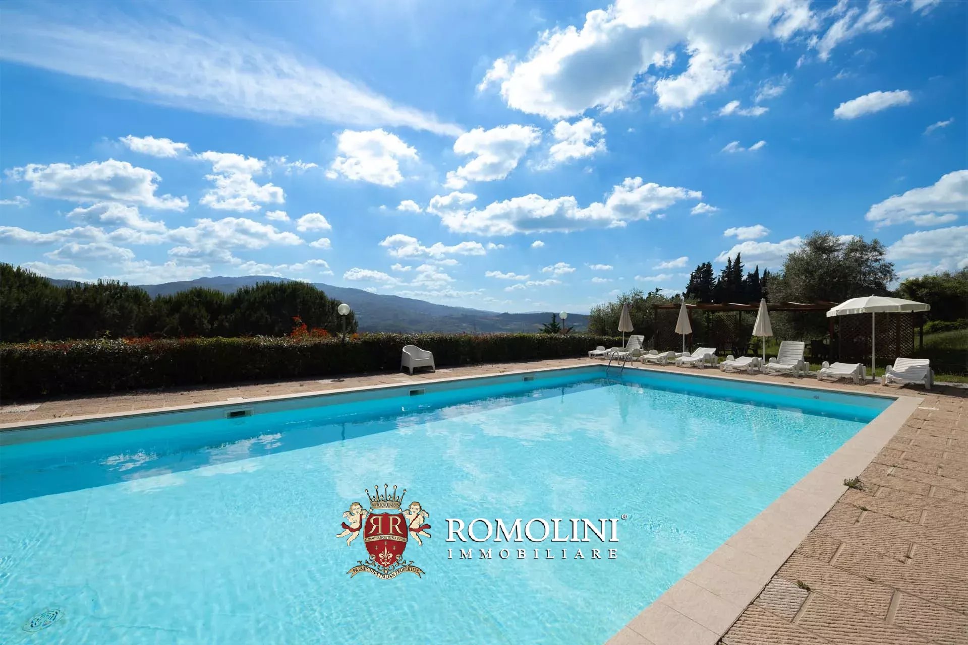 34 Bedroom Vineyard's Image 8