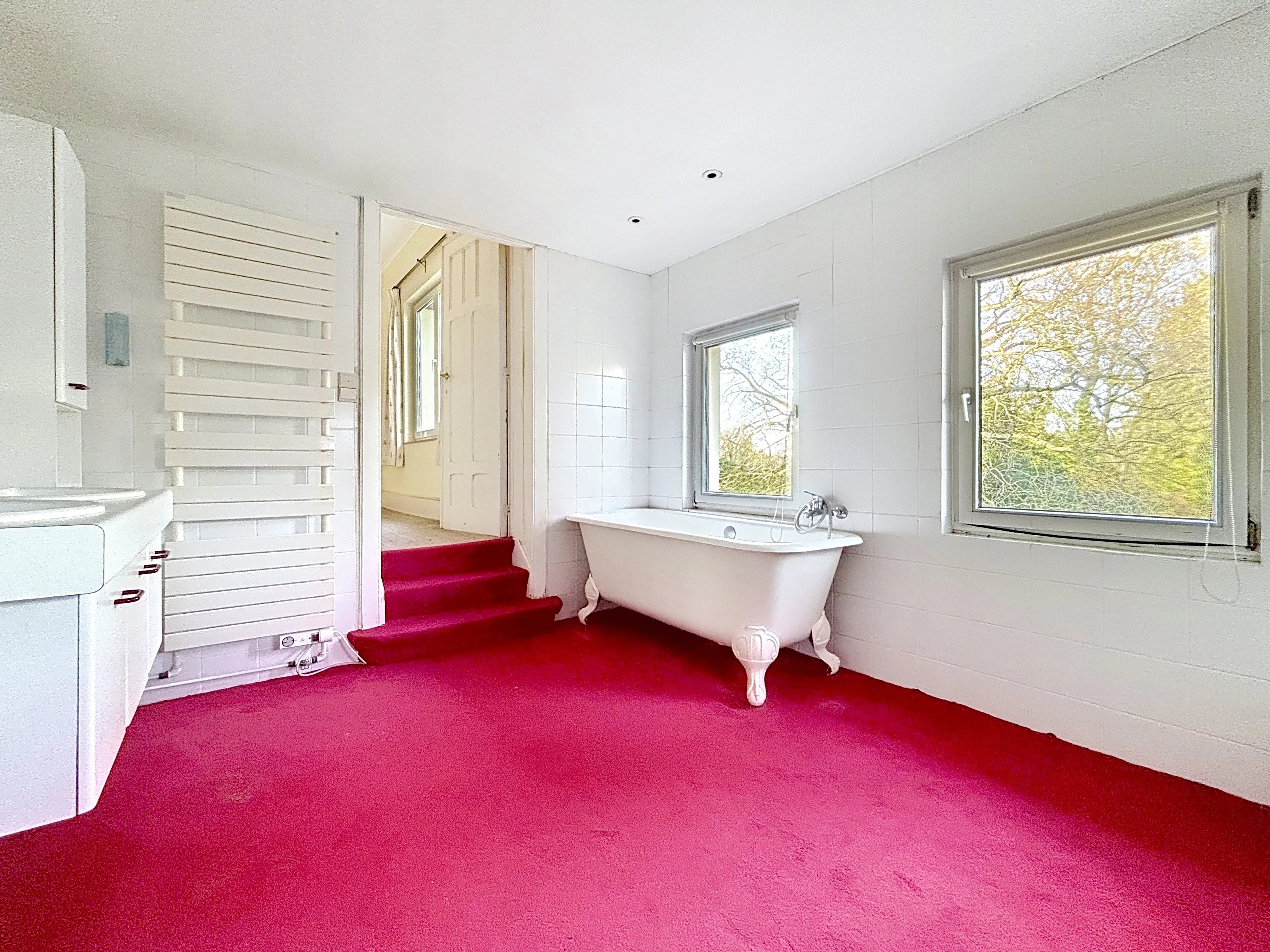 Uccle - Charming house to renovate with garden