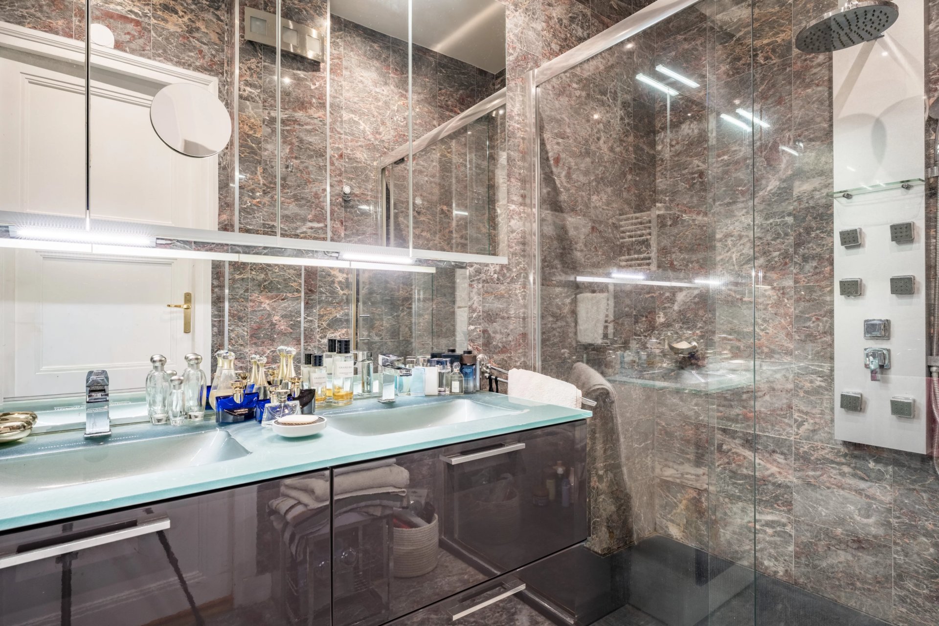 5 Bedroom Apartment/Flat's Image 17