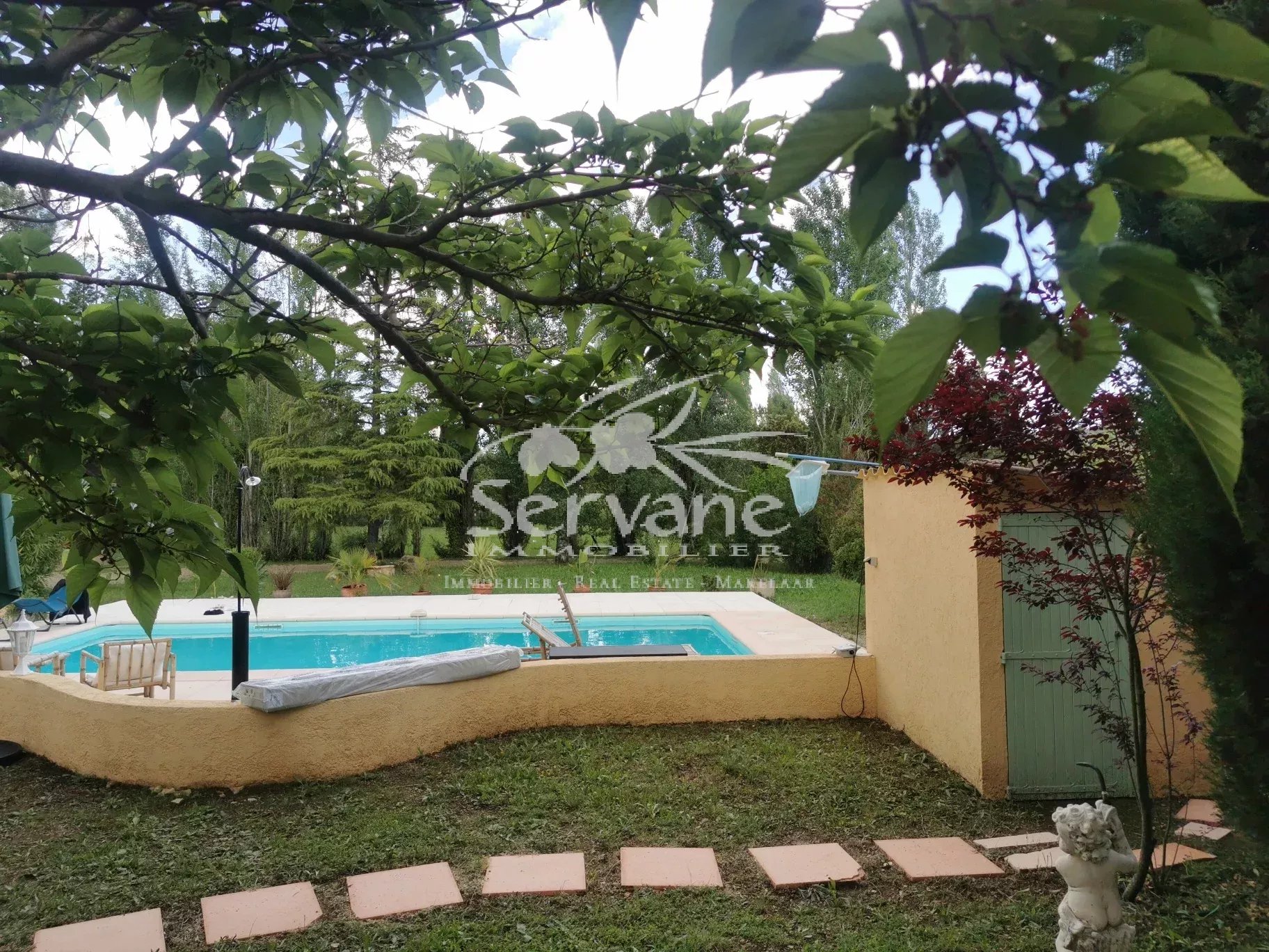 LORGUES VILLA T4 SUR 3220 m²