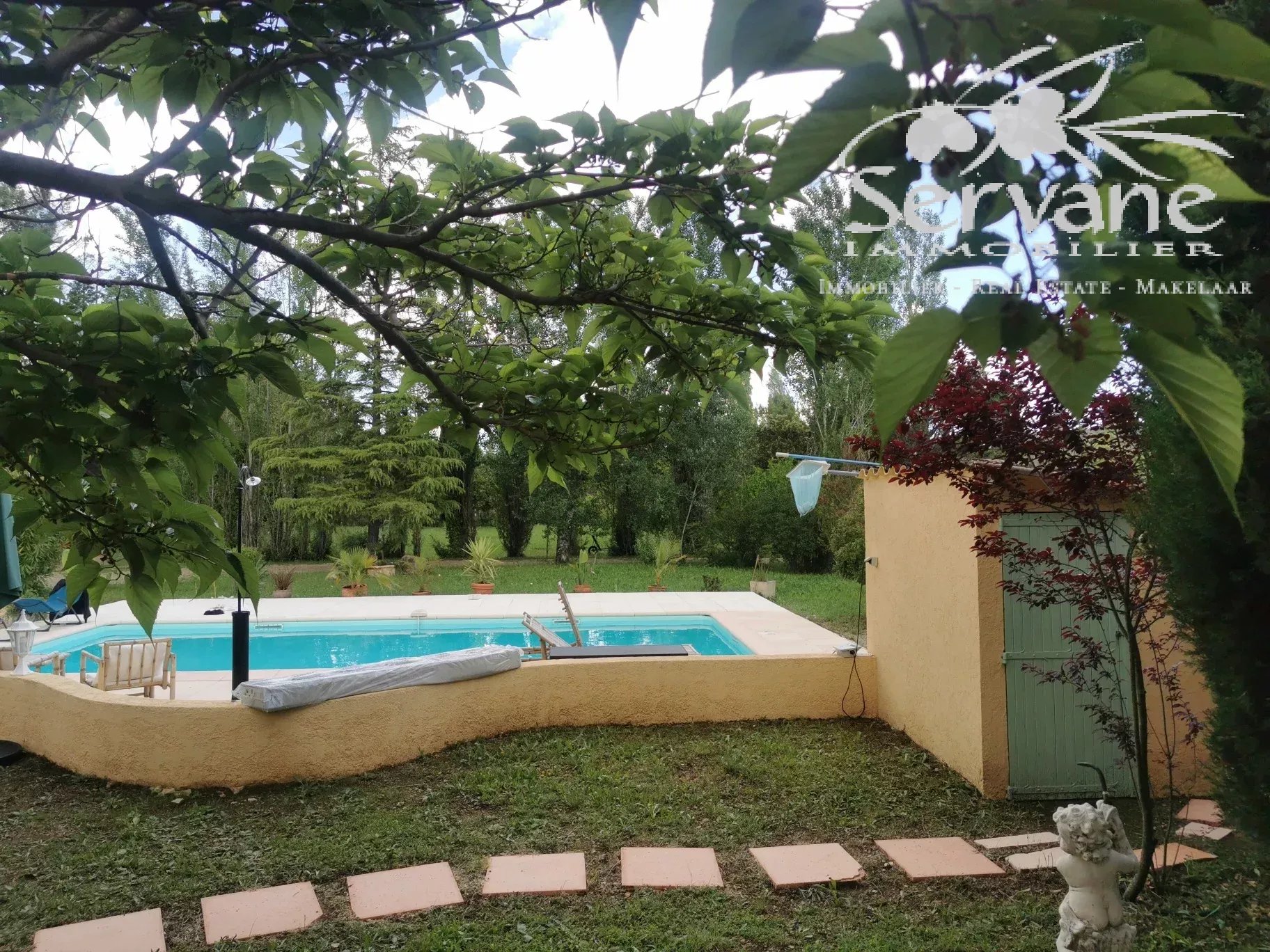 SOLE AGENCY LORGUES 3 BEDROOMS VILLA