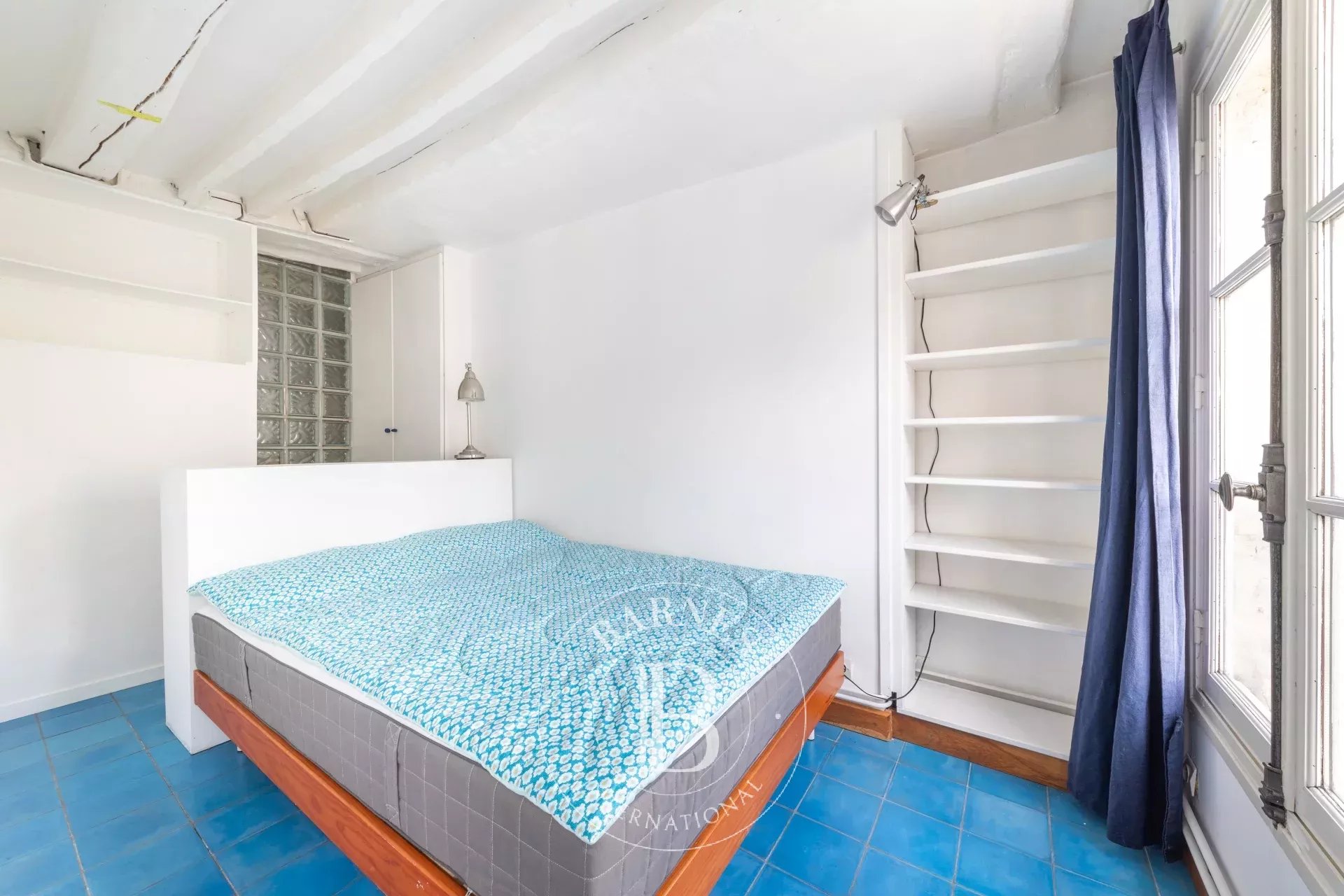 Daire Paris 4ème - picture 8