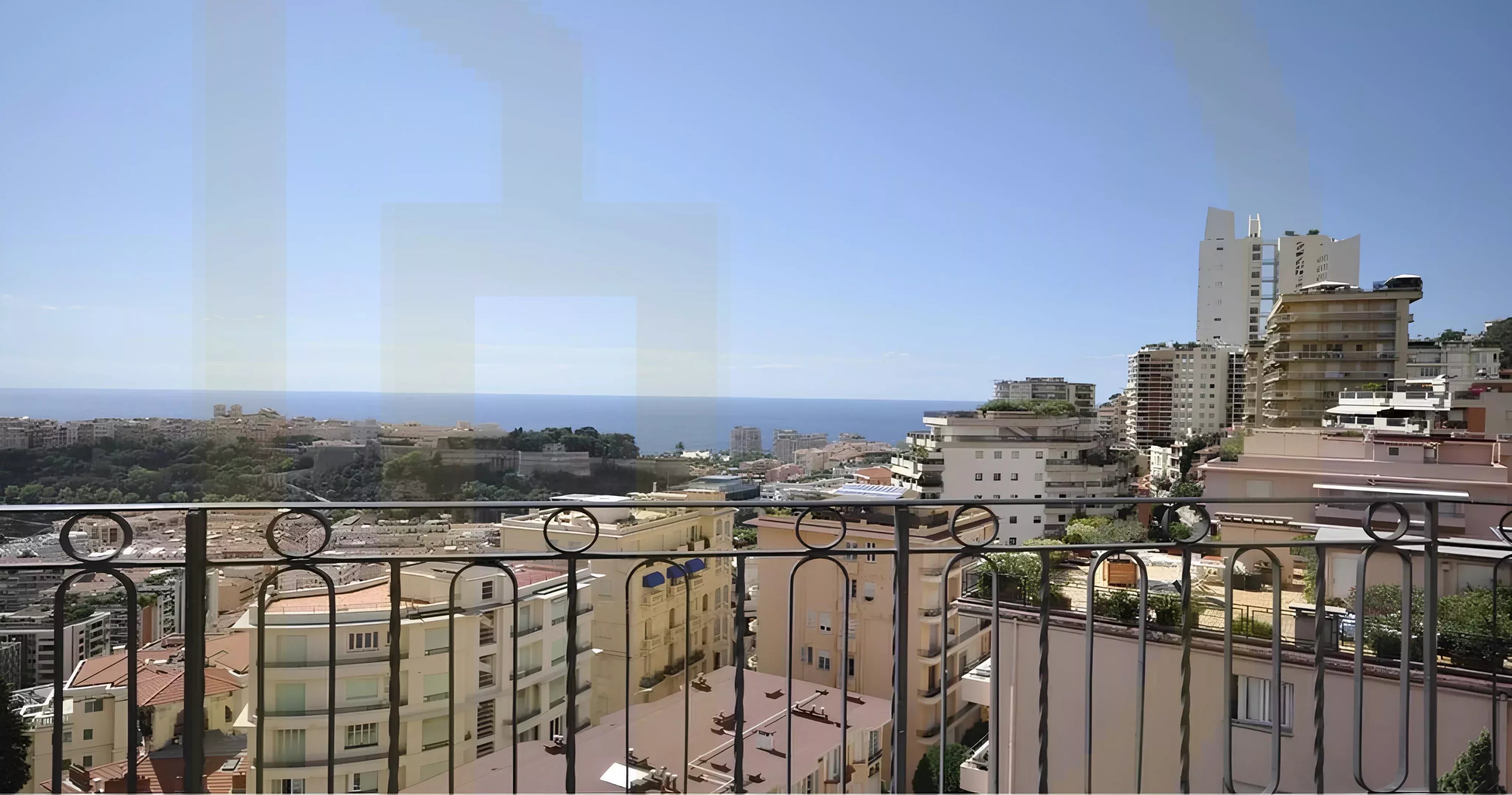 PENTHOUSE ROOF QUARTIER RESIDENTIEL