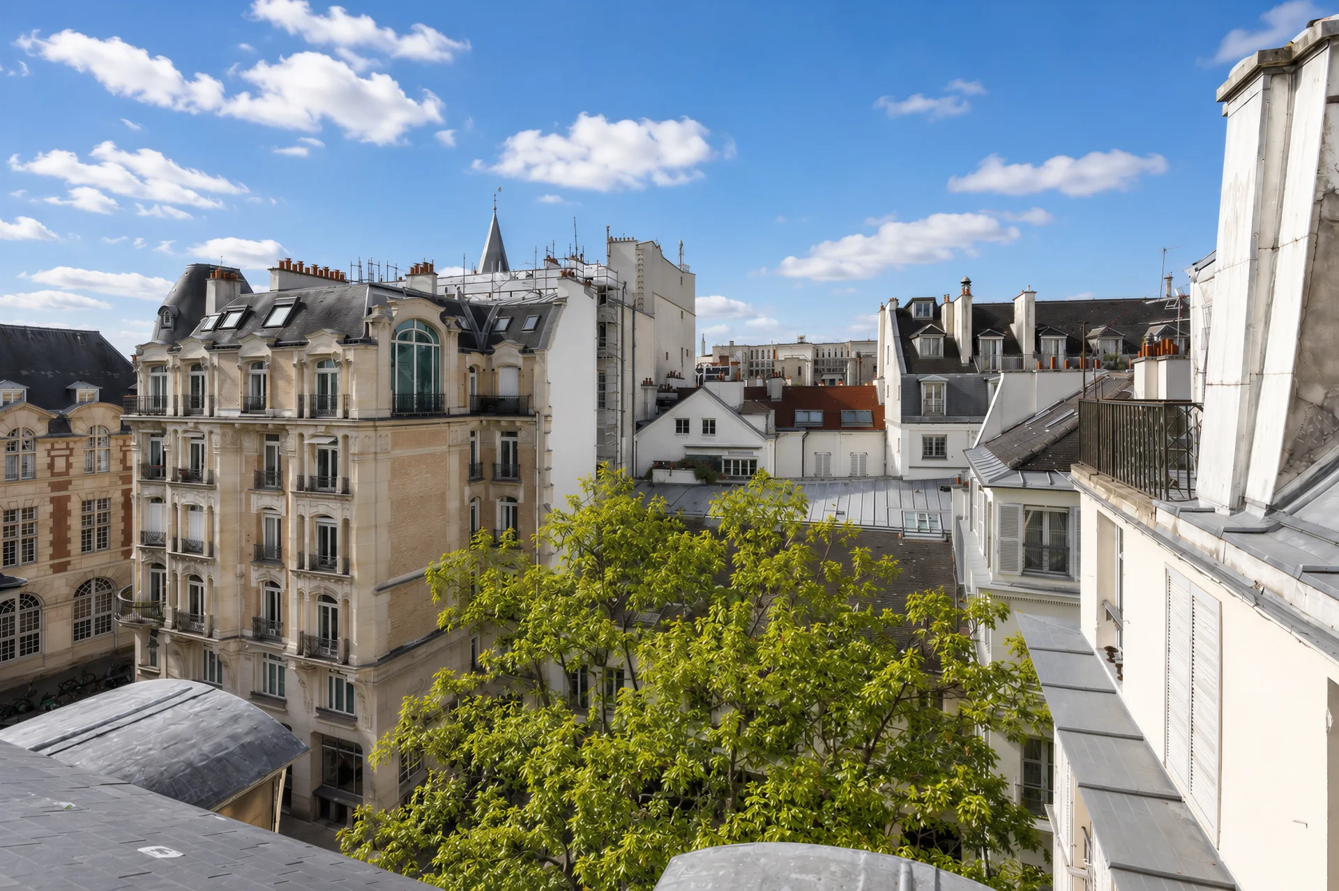 Paris 6e - PLACE DE FURSTEMBERG