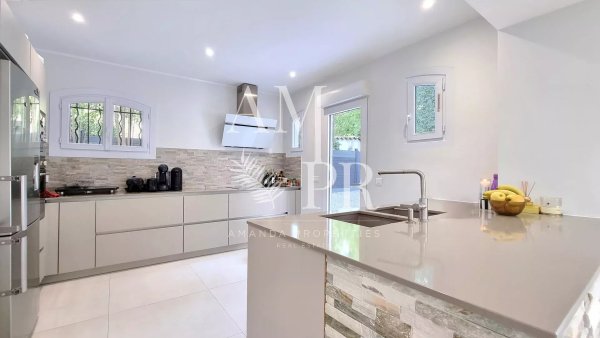 Luxurious Dual Villas in the Heart of Cannes’ Basse Californie — photo 7