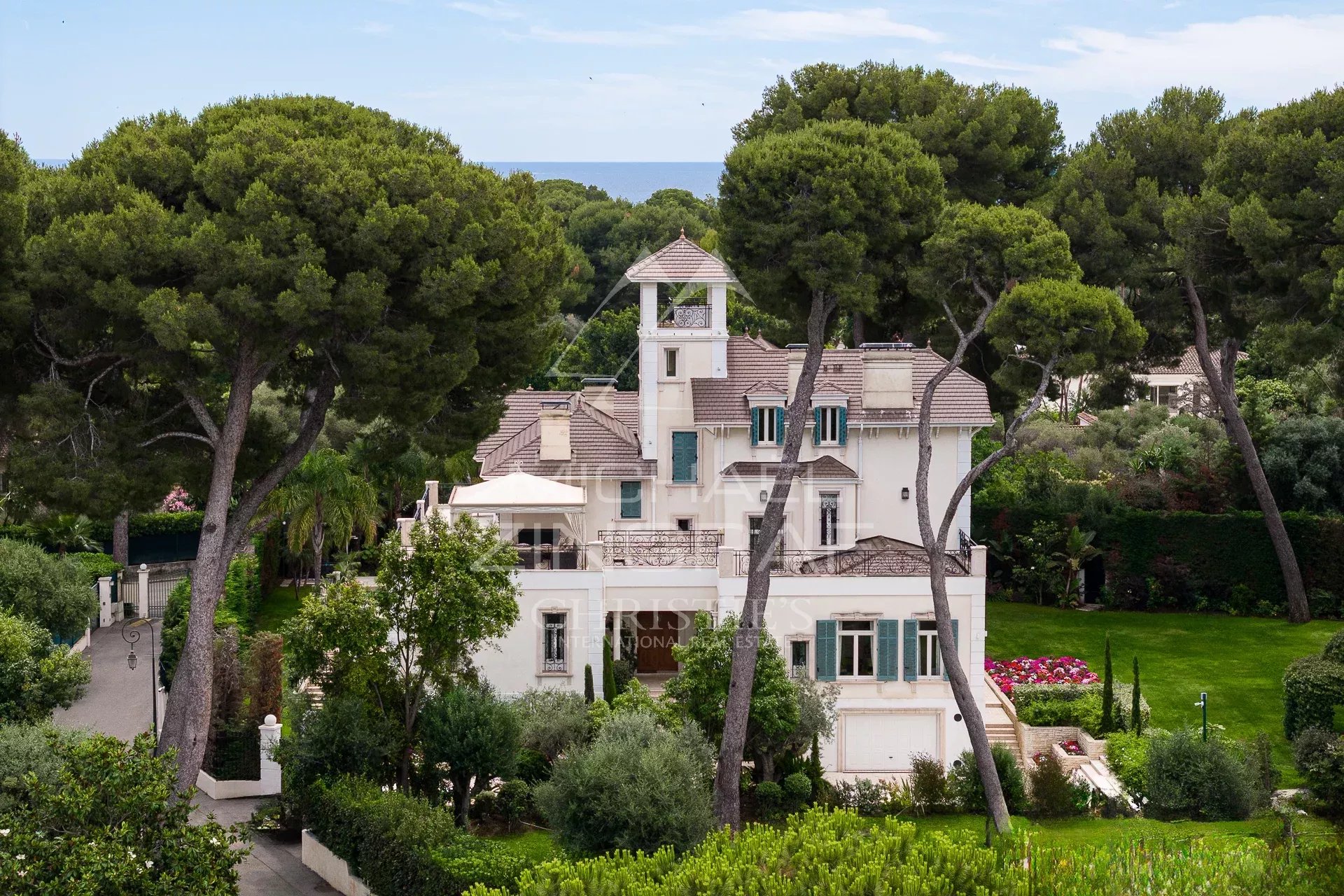 7 Bedroom Villa/Townhouse's Image 14