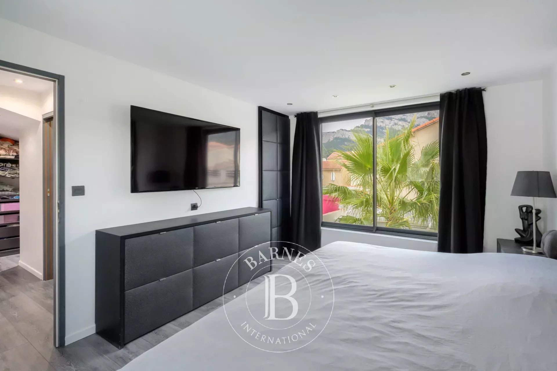 Ev Marseille 8ème - picture 8