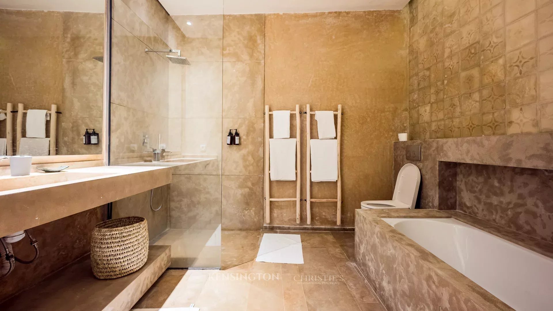 4 Bedroom Villa/Townhouse's Image 27