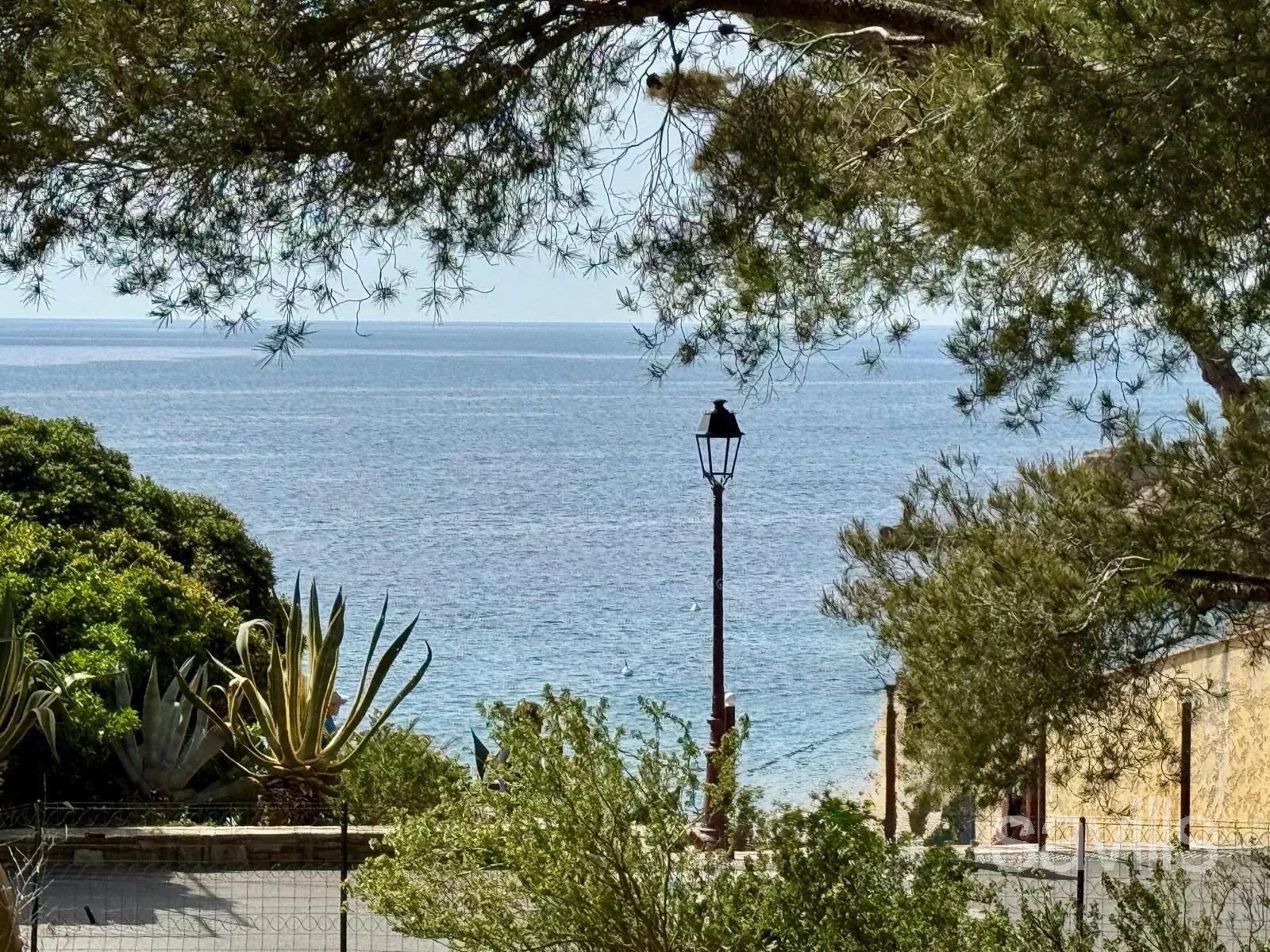 Villa idéalement située à deux pas de la mer