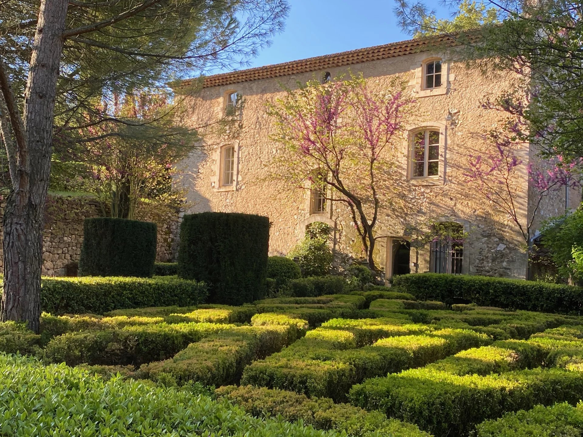 Sale Bastide Bonnieux