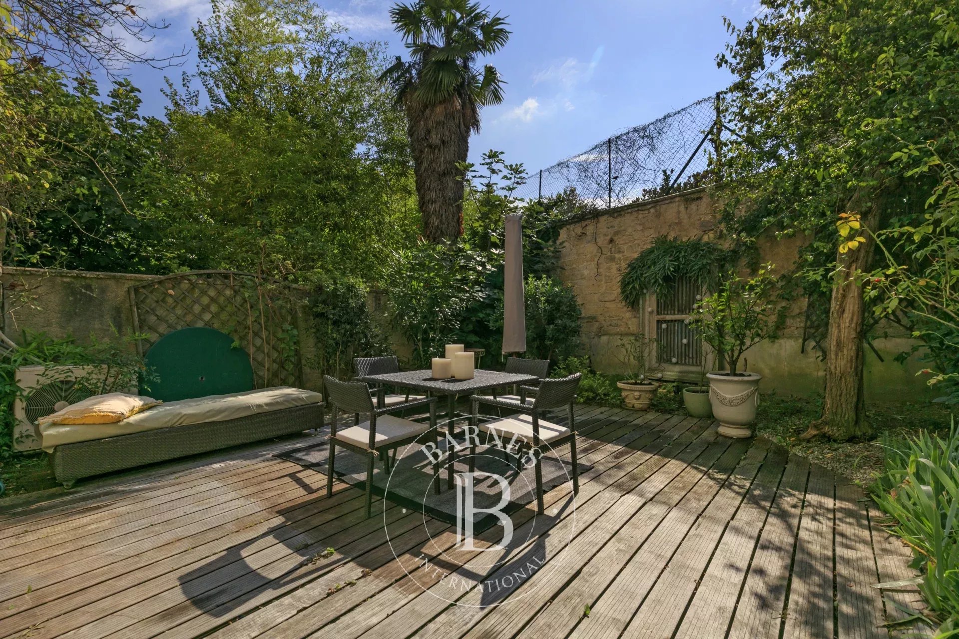 Maison Suresnes  -  ref 86748533 (picture 1)