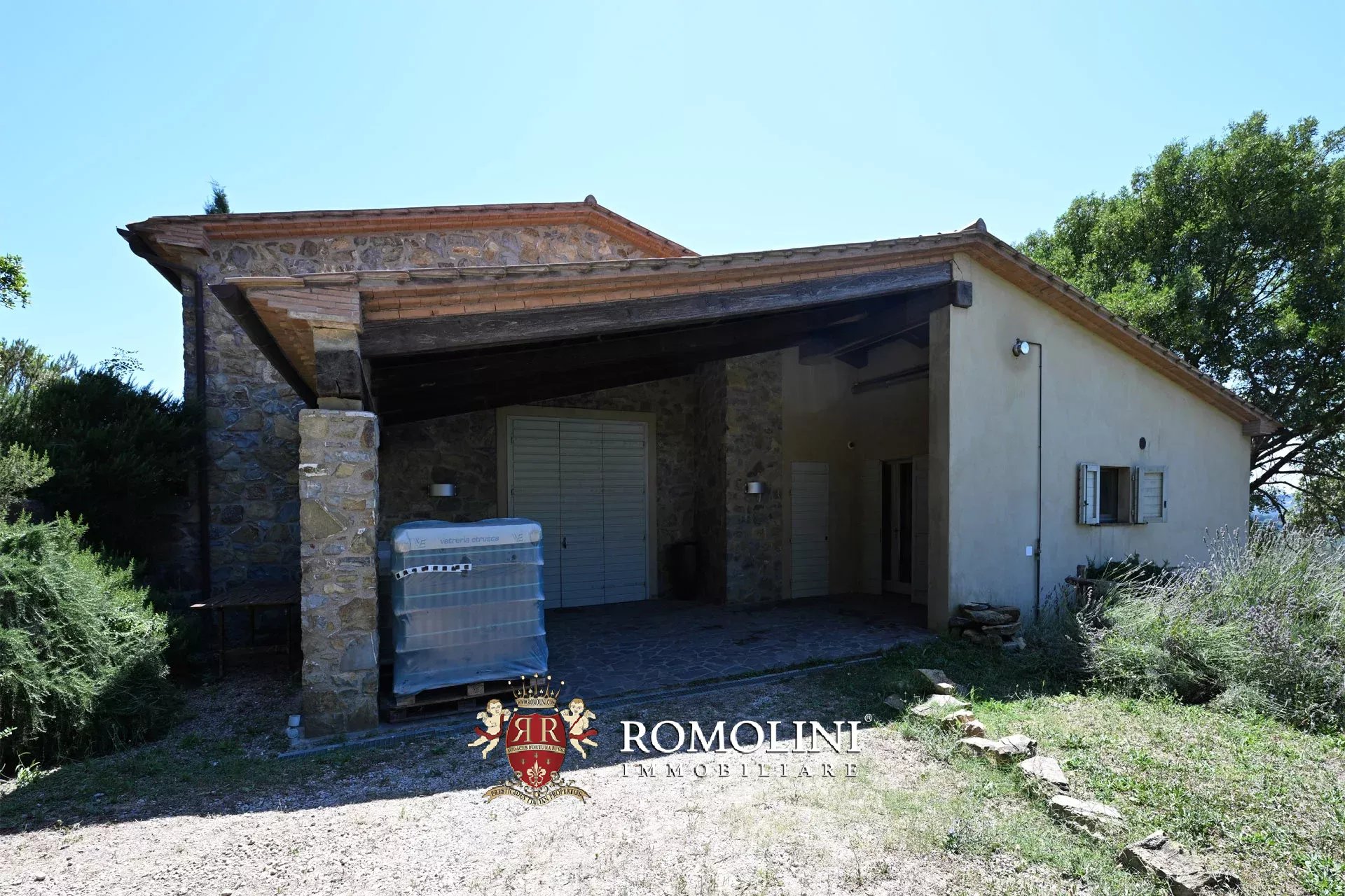 6 Bedroom Vineyard's Image 28