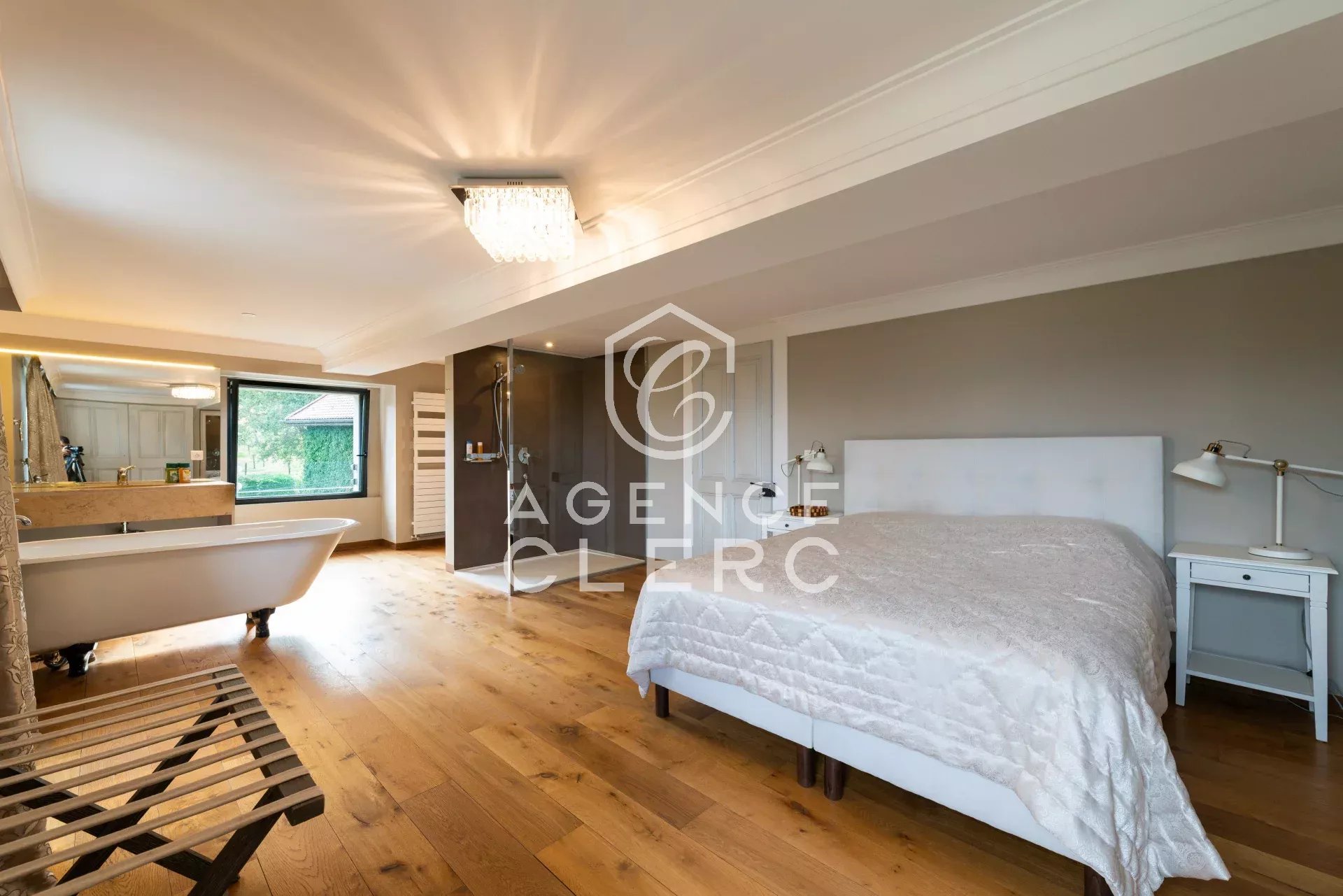 8 Bedroom Villa/Townhouse's Image 24